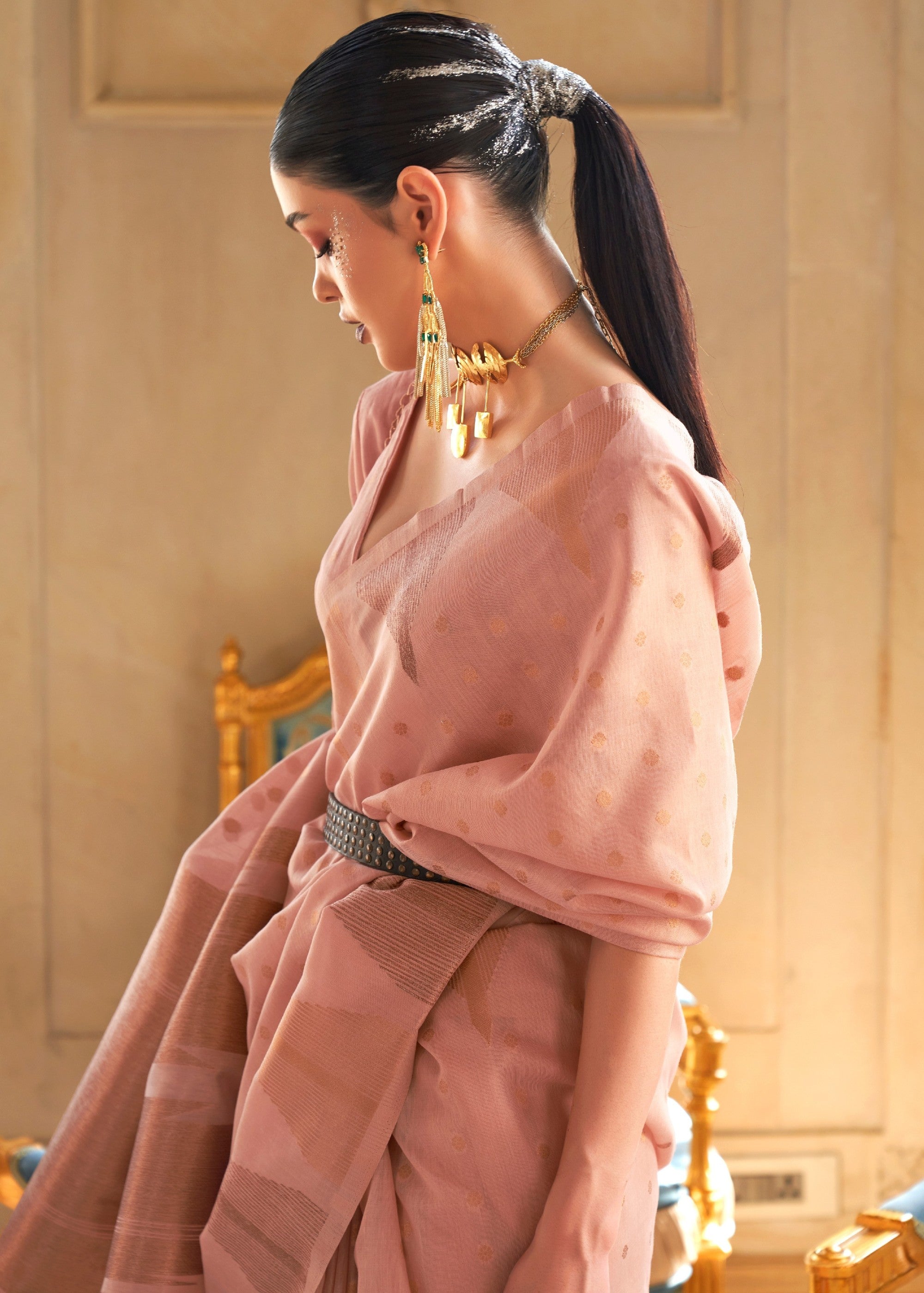 Pastel Pink Tissue and Khicha Zari Handloom Weaving Silk Saree - qivii