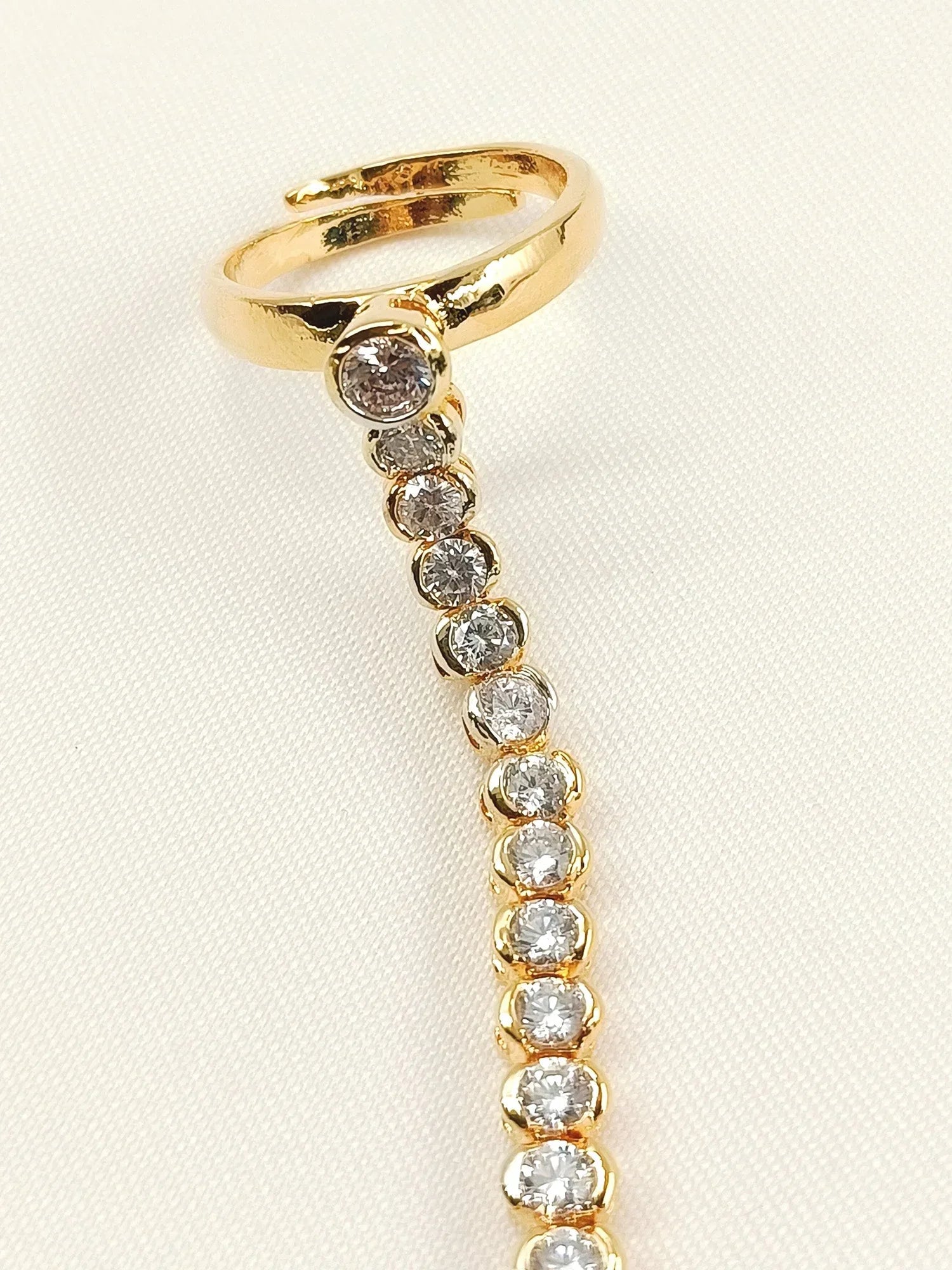 Ananya White American Diamond Hathphool