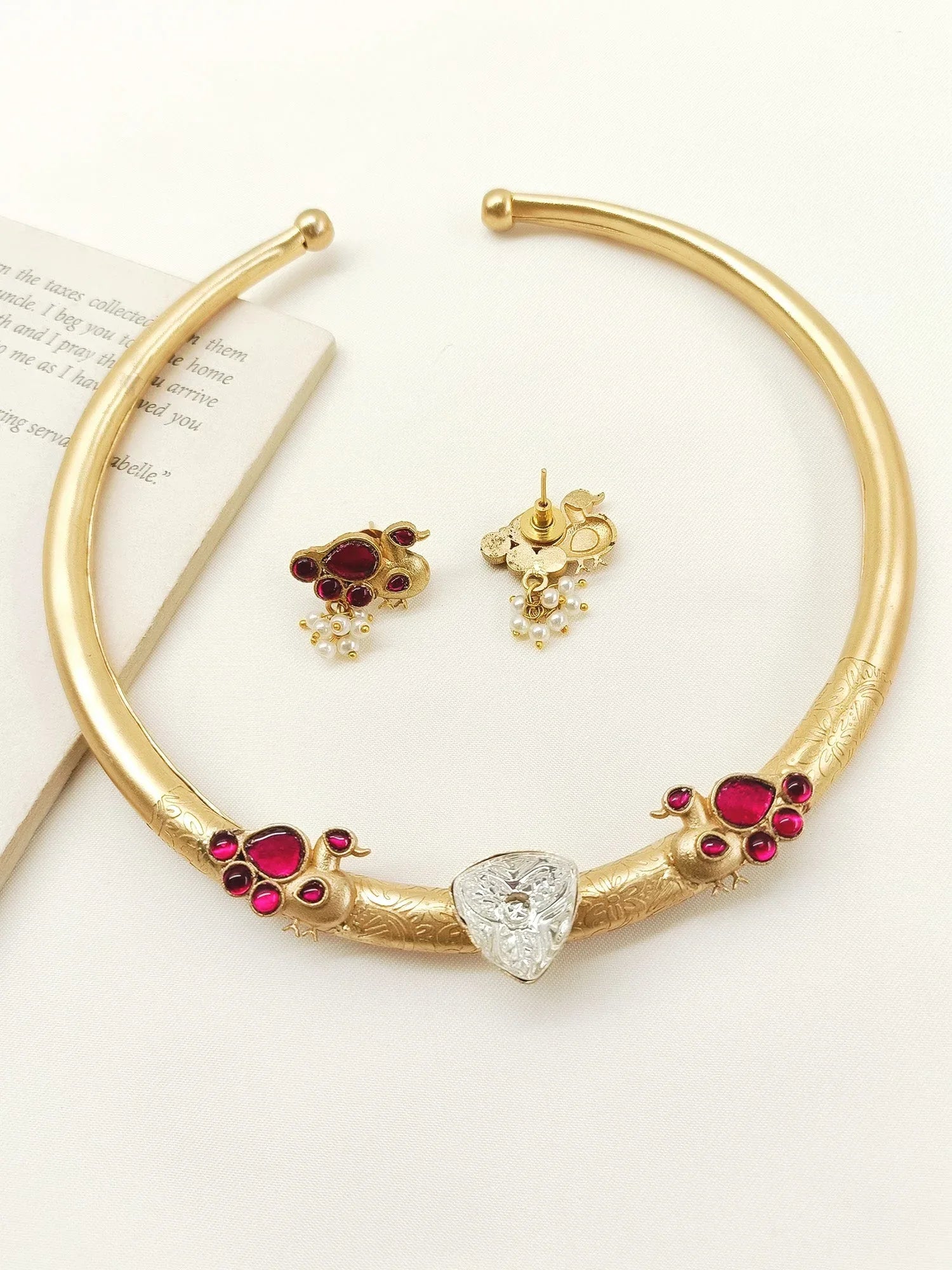 Omita Ruby Boutique Hasli Styled Choker Set