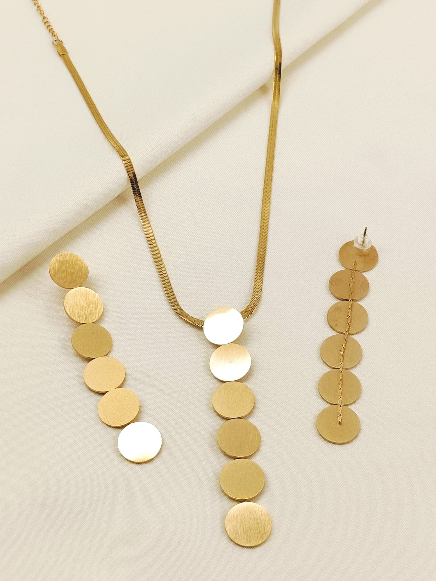 Taylor Golden Western Necklace Set