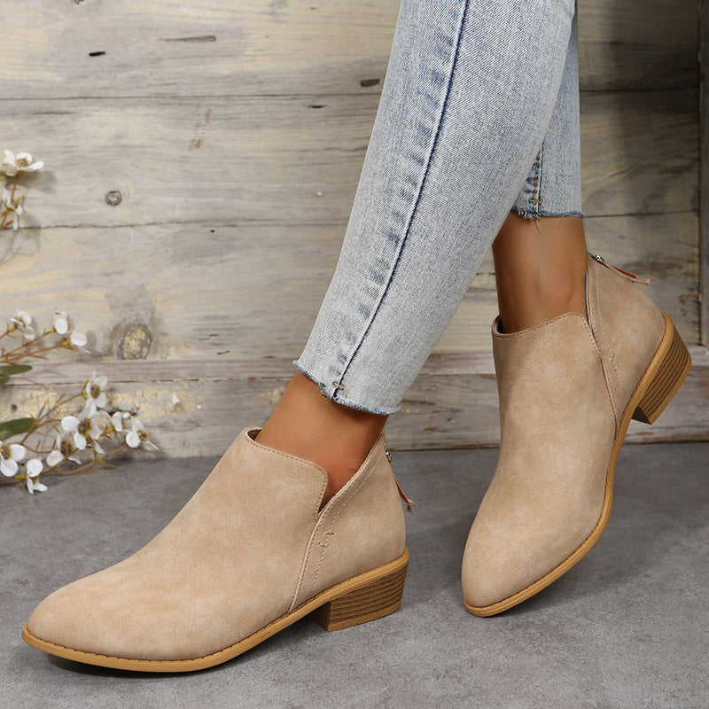 Plus Size Women's British-Inspired Solid-Color Pointed Toe Casual Fashion Boots with Rear Zipper & Low Chunky Hee