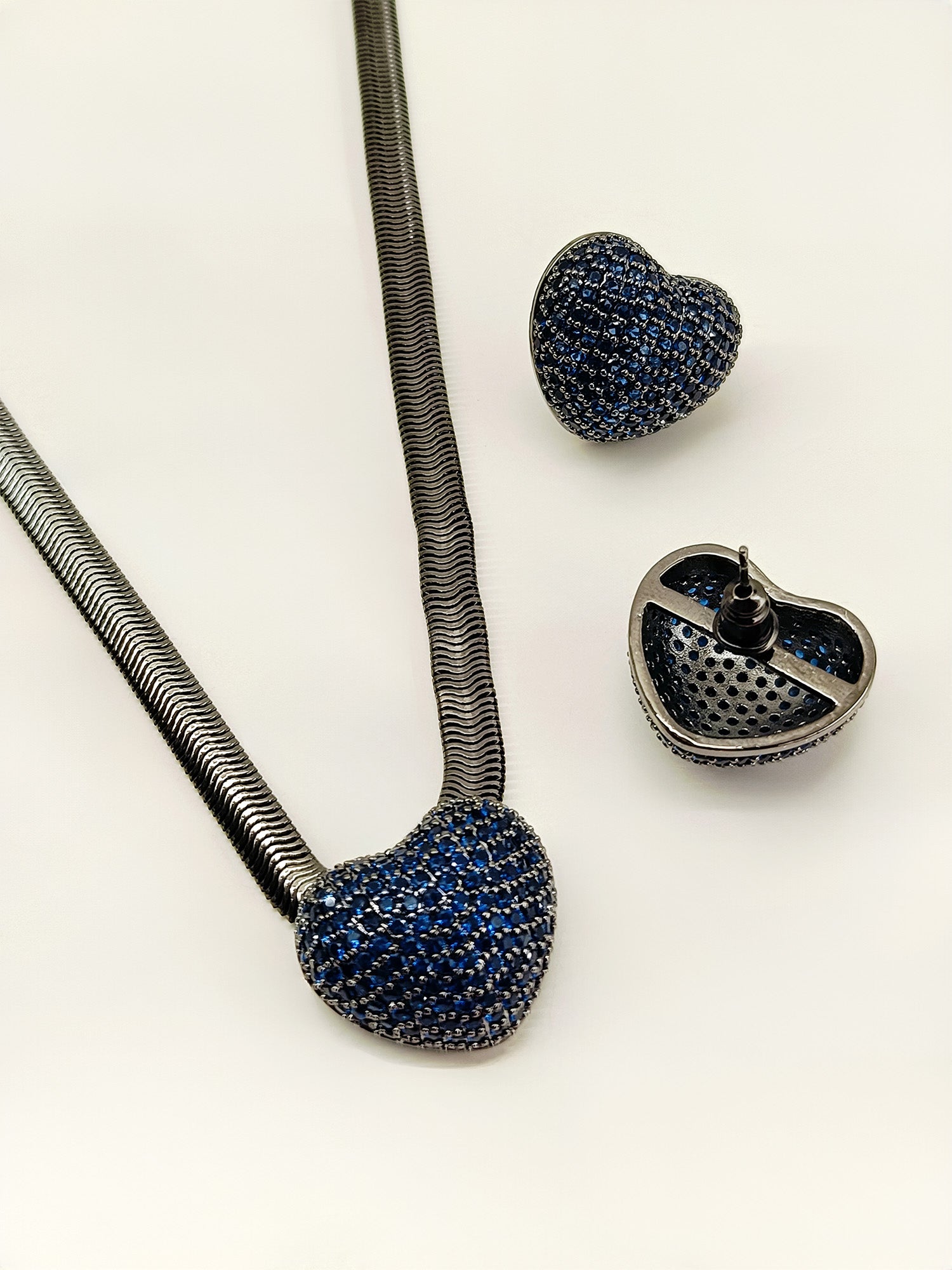 Yuvika Blue Sapphire Heart Shape Victorian Pendant Set - qivii