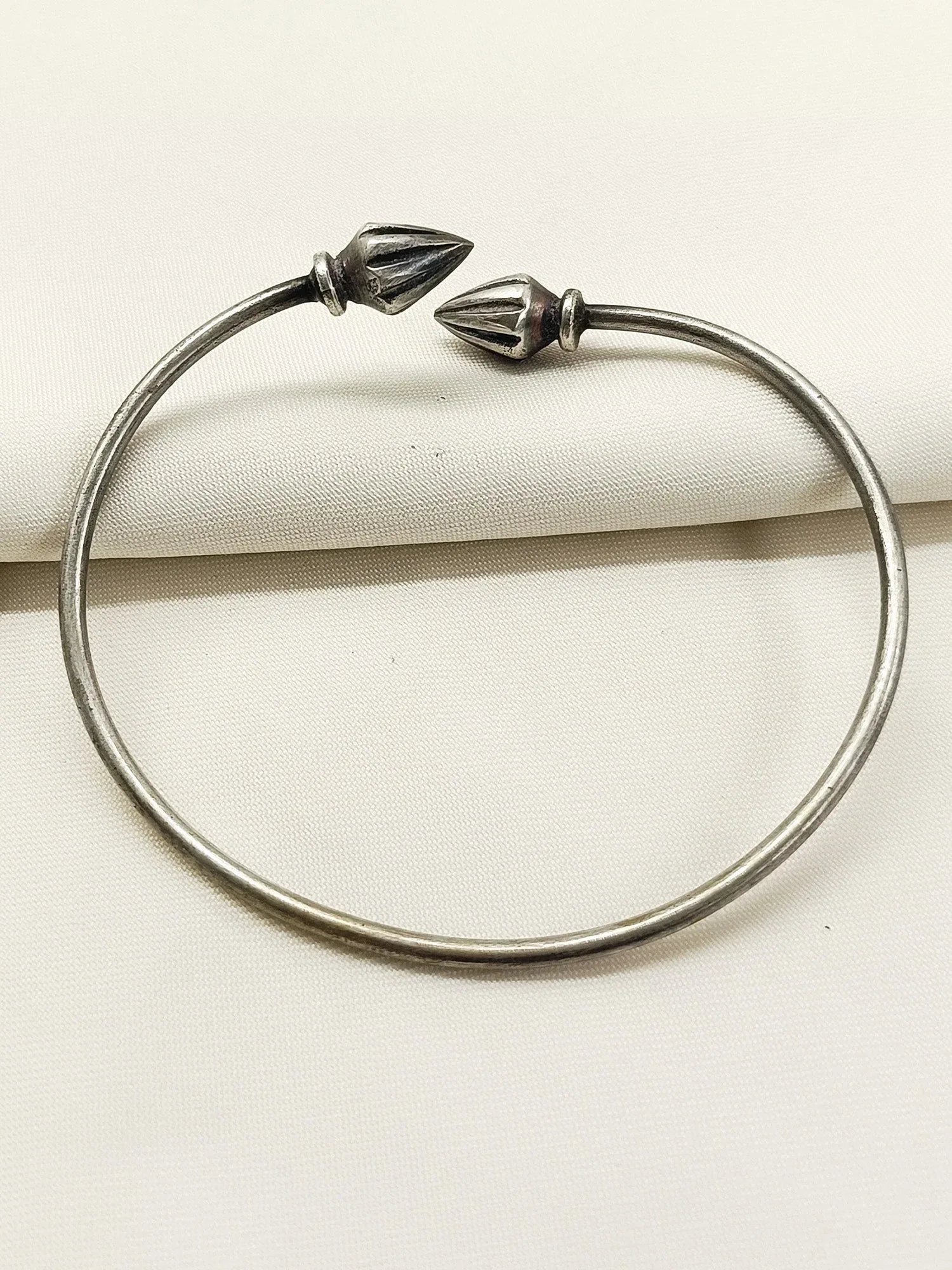 Marvi Plain Oxidized Bracelet