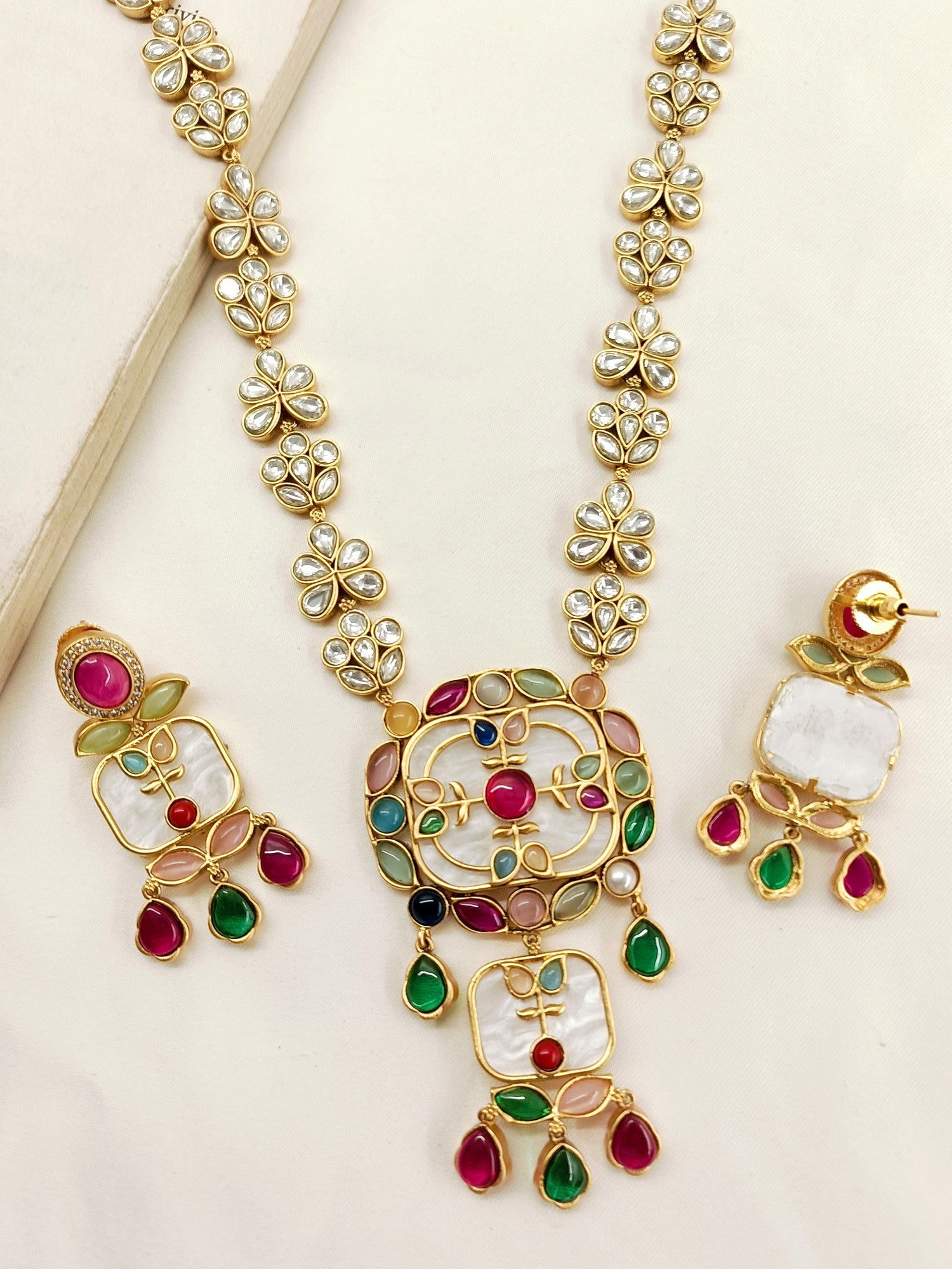 Anaika Multi Colour Kundan Set - qivii