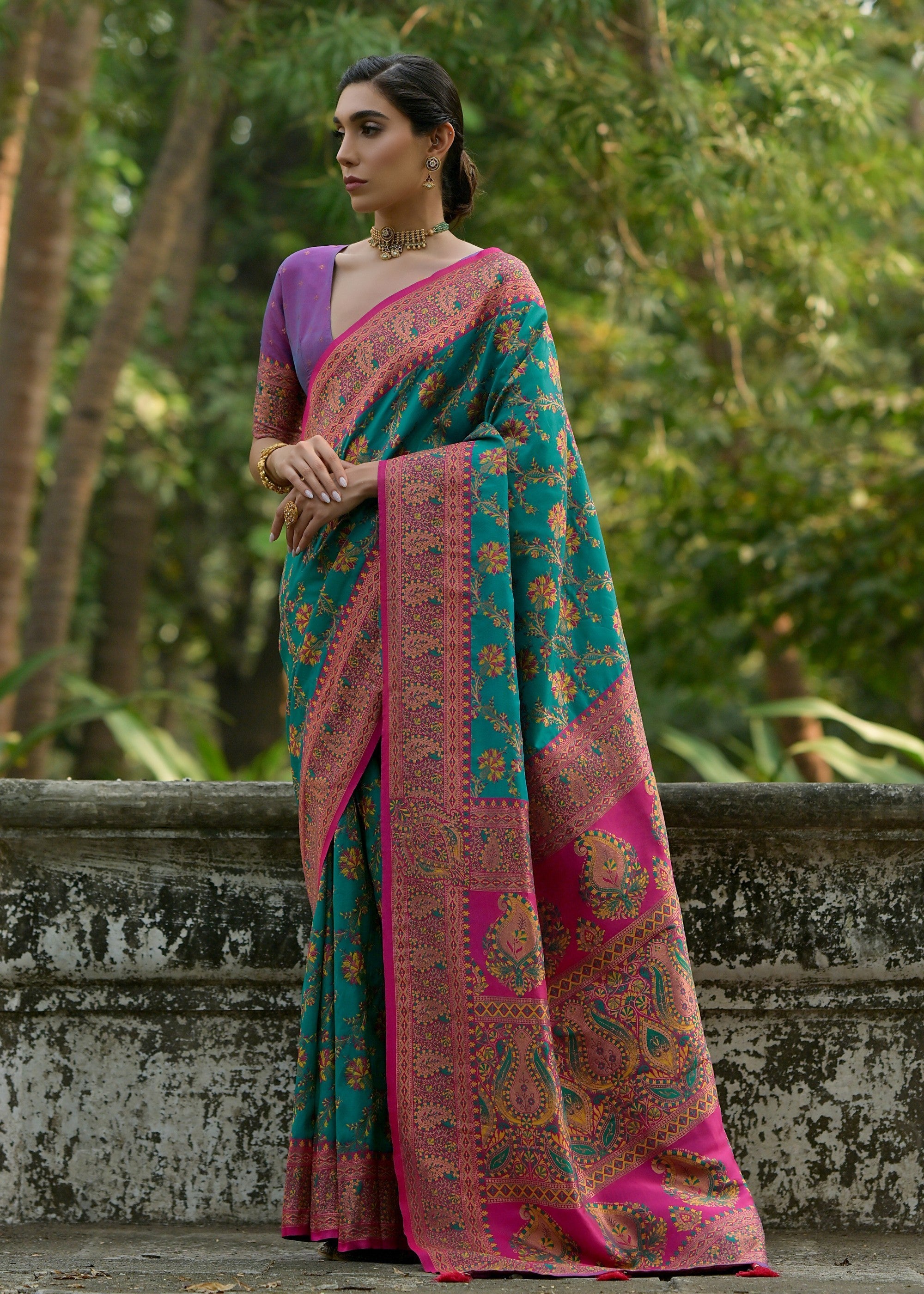Pine Green Thread Woven Pashmina Silk Saree With Heavy Thread Woven Pallu - qivii