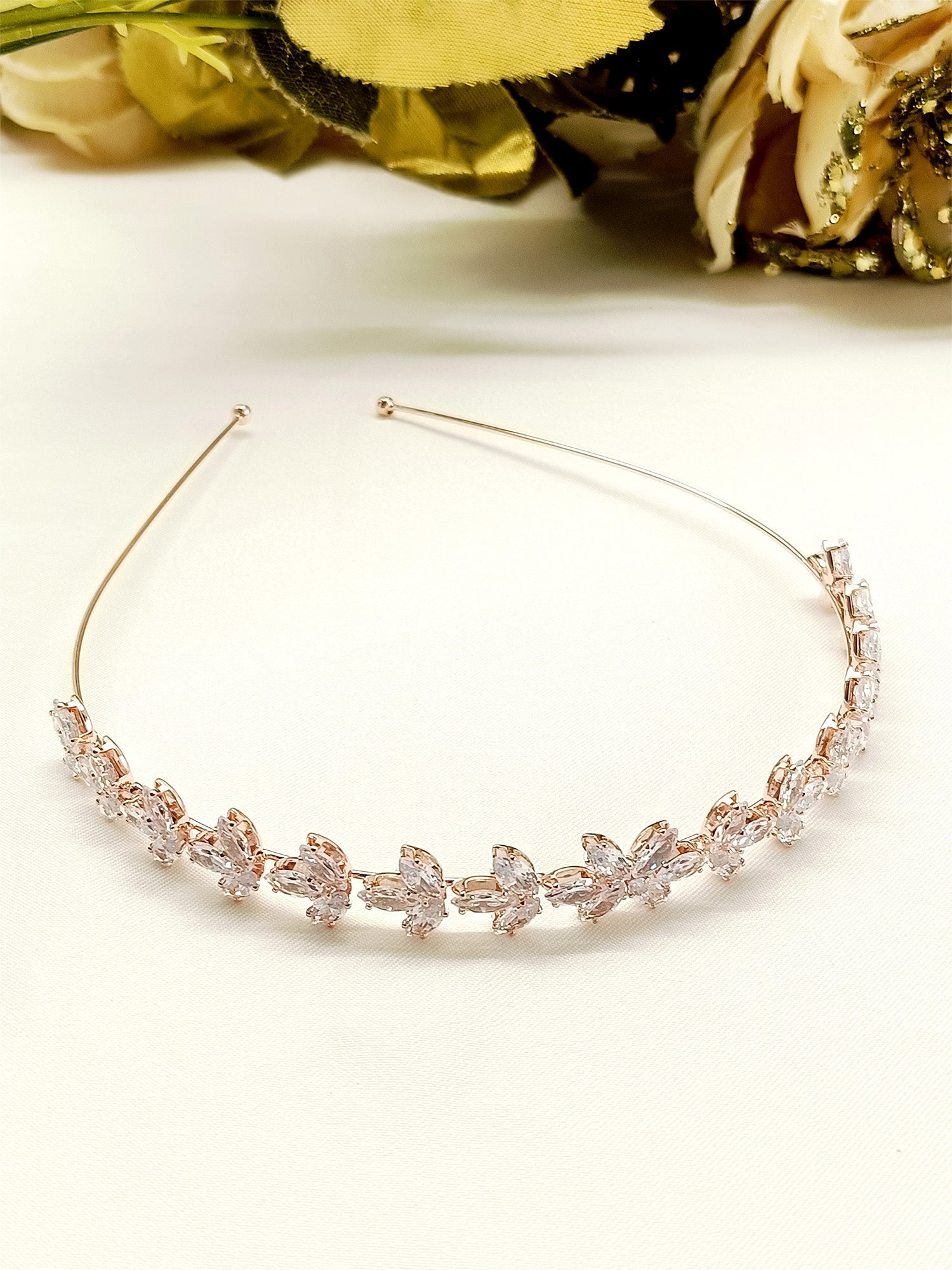 Eshwari American Diamond Hair Band - qivii