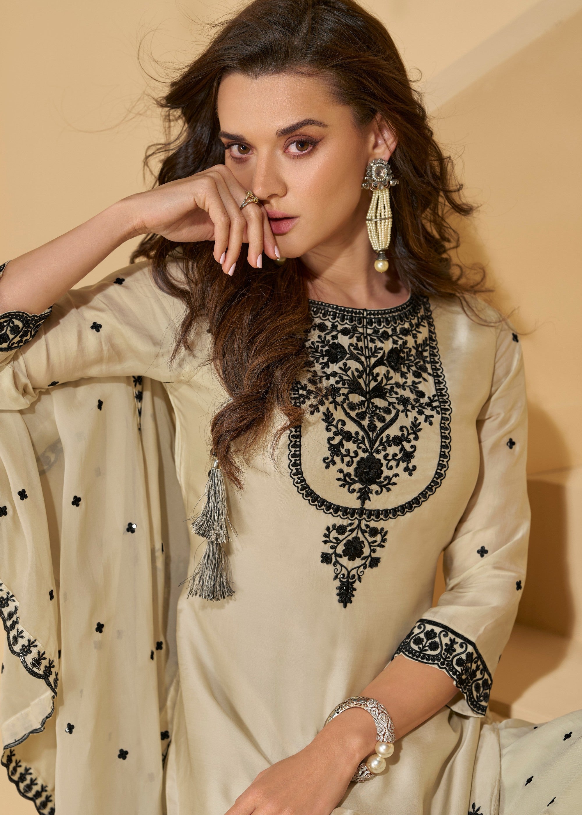 Creamy White Premium Real Chinnon Silk Heavy Look Salwar Suit - qivii
