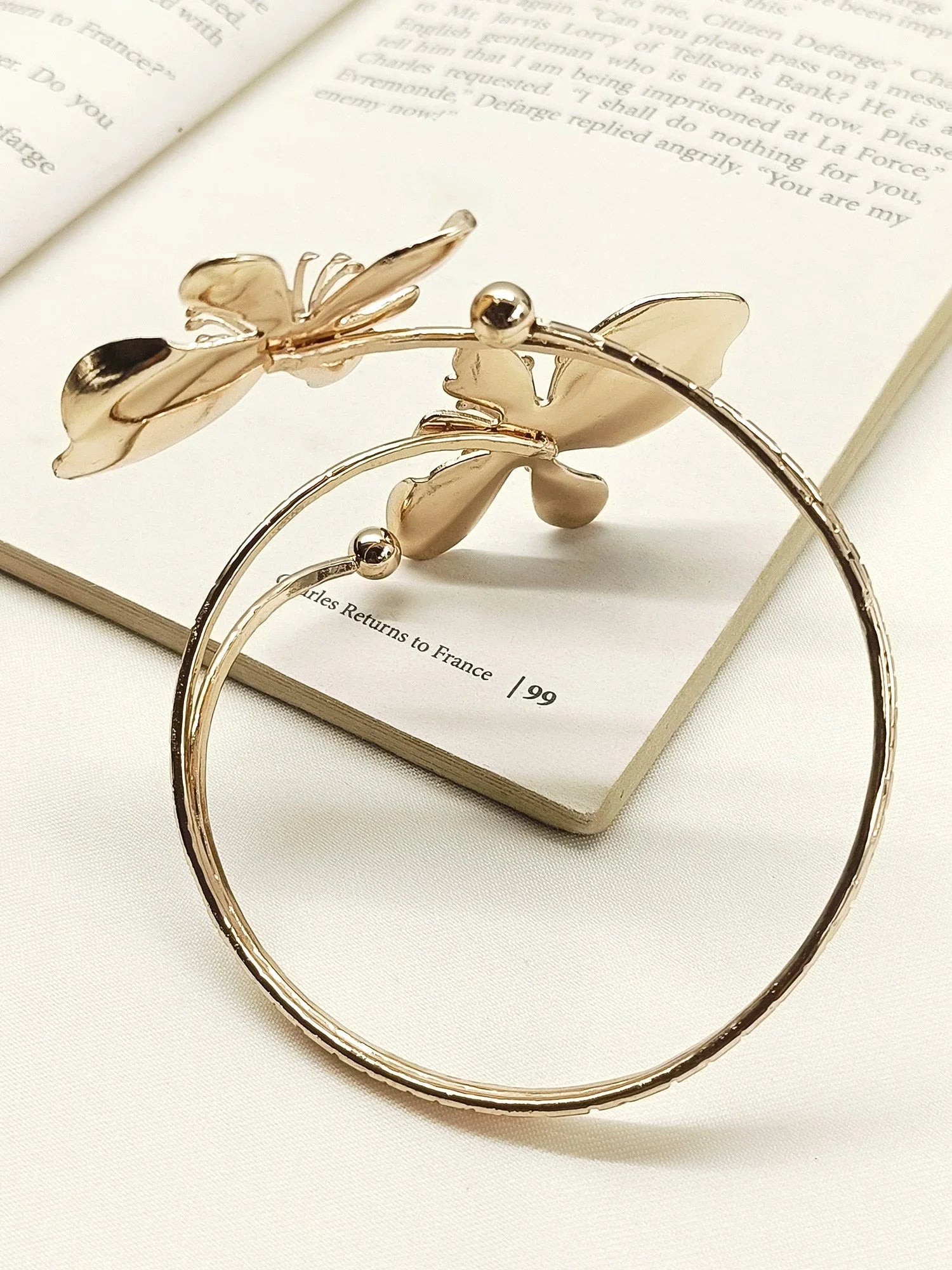 Bhavisha White Western Bracelet