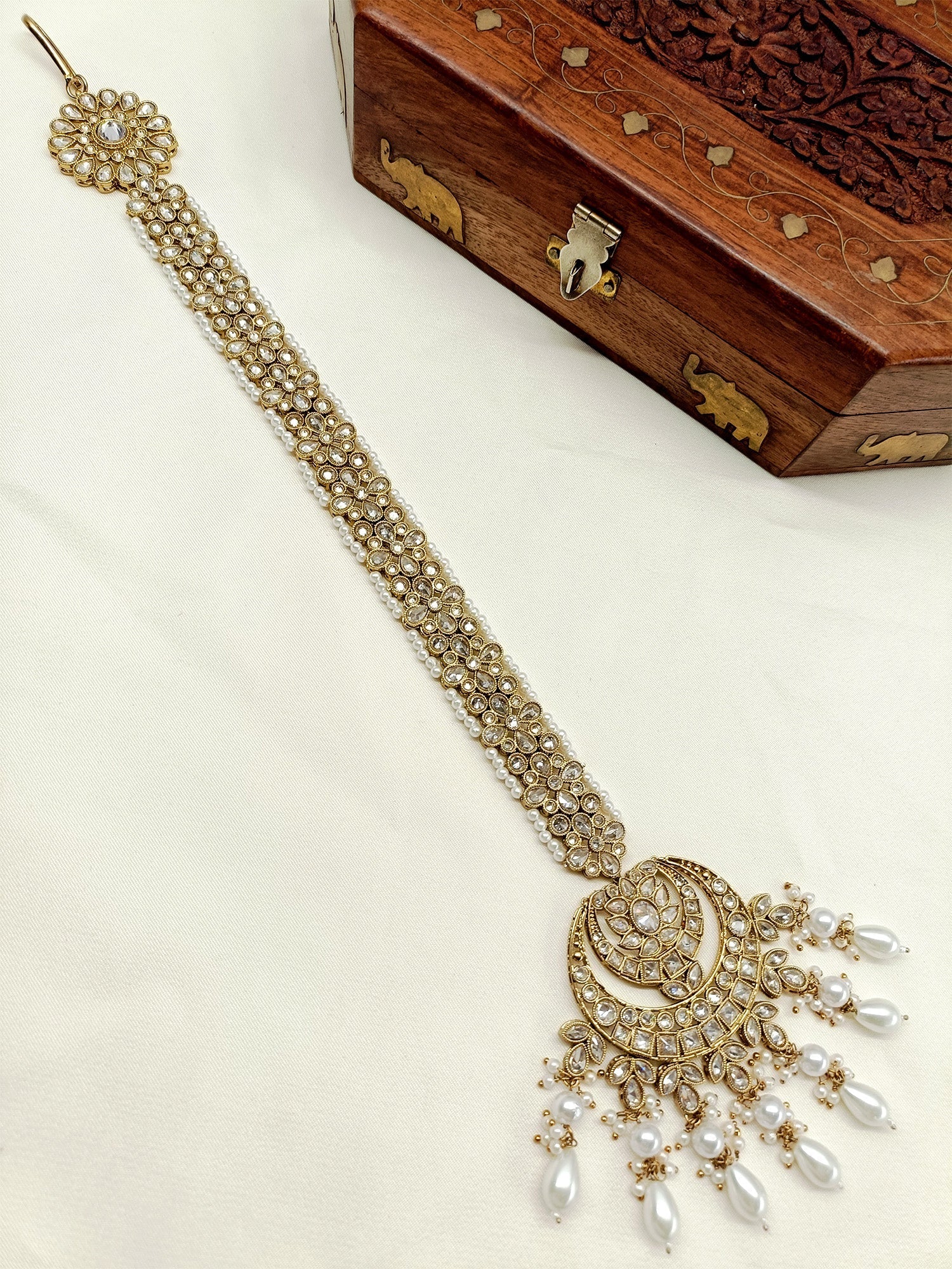 Dhavajee 0White Braid Accessories In Polki - qivii