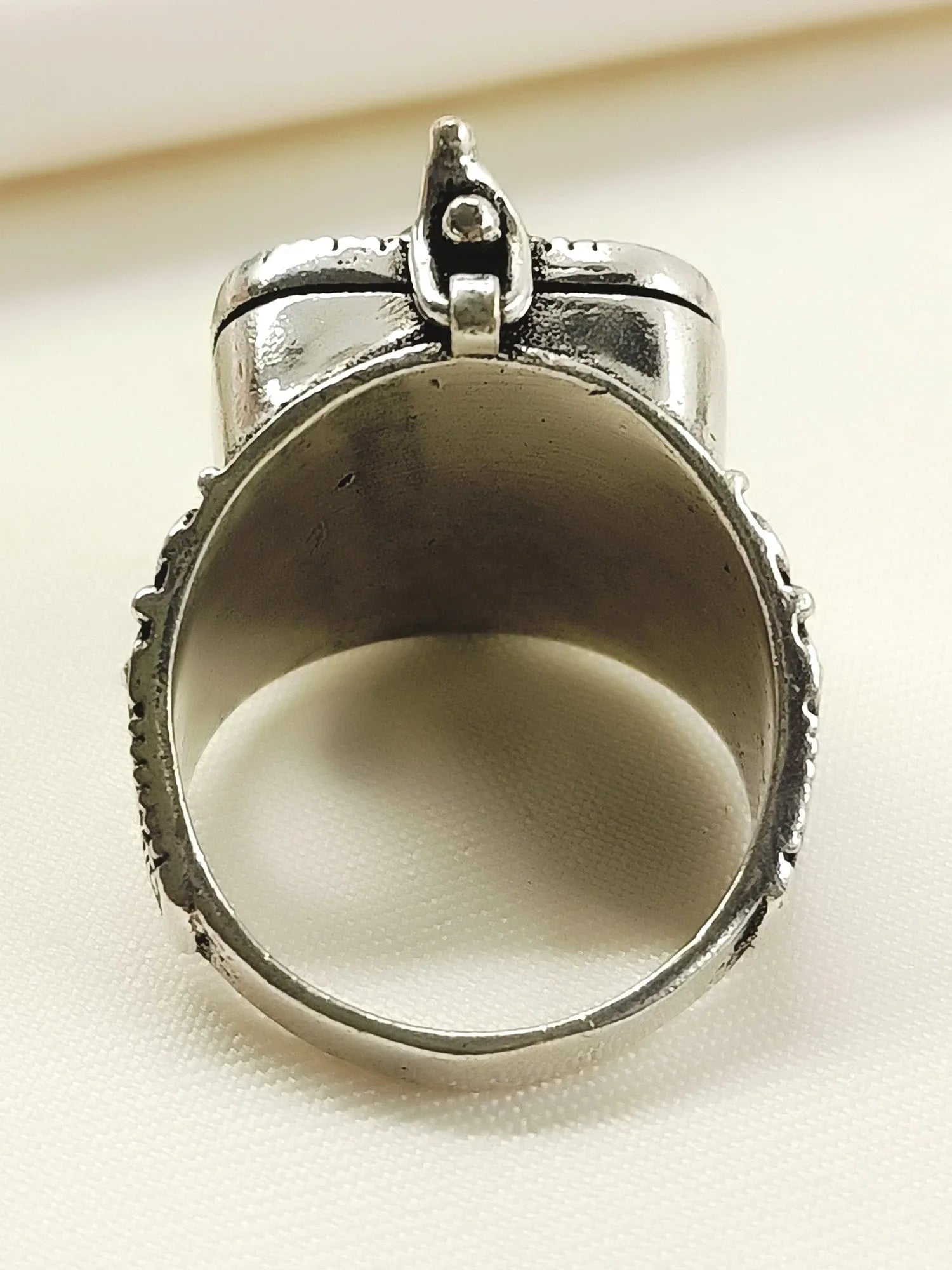 Adrian Blue Western Finger Ring