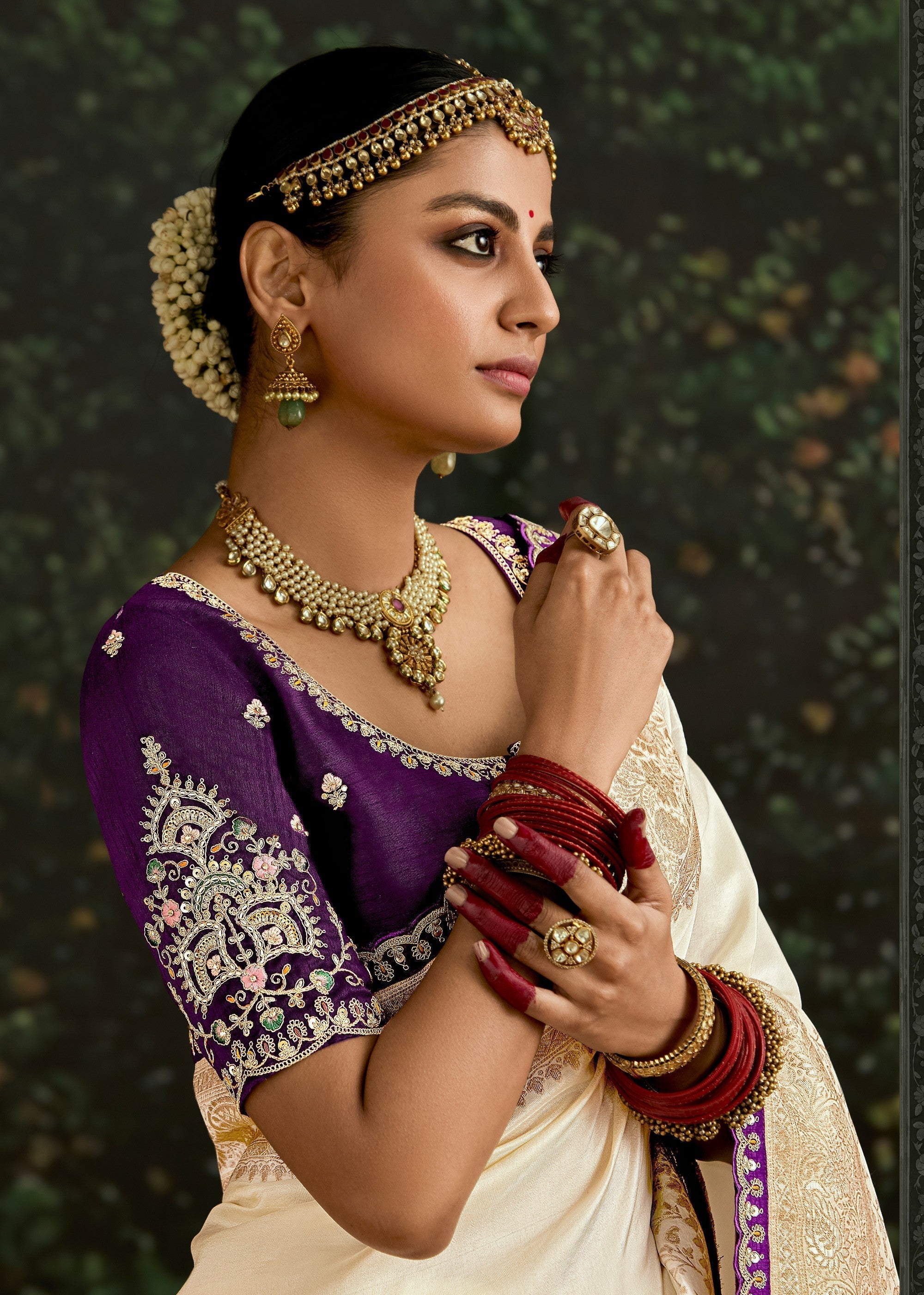 Off-White and Purple Saree with Viscose Silk and Zari Work - qivii