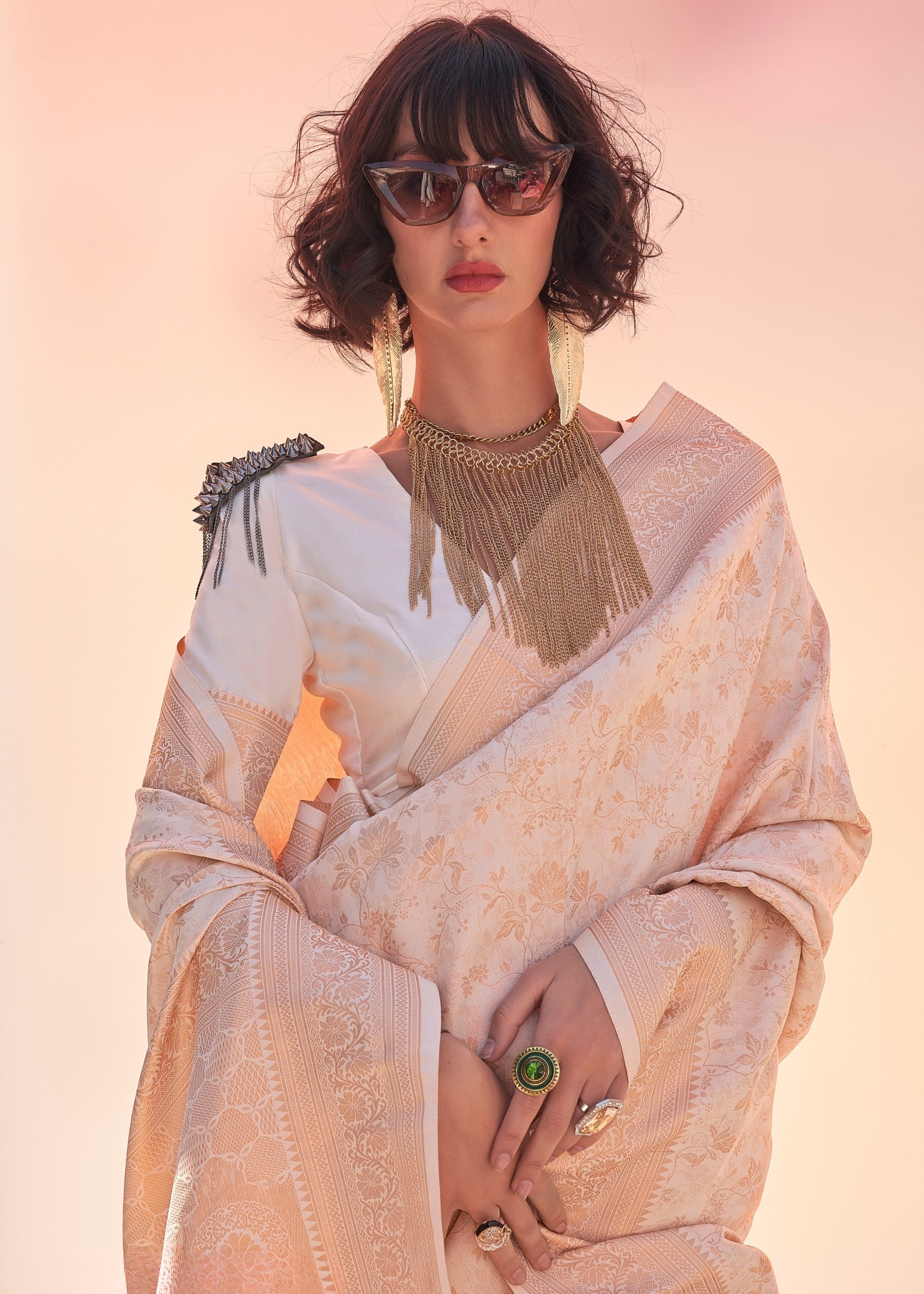 Apricot Handloom Weaving Saree - qivii