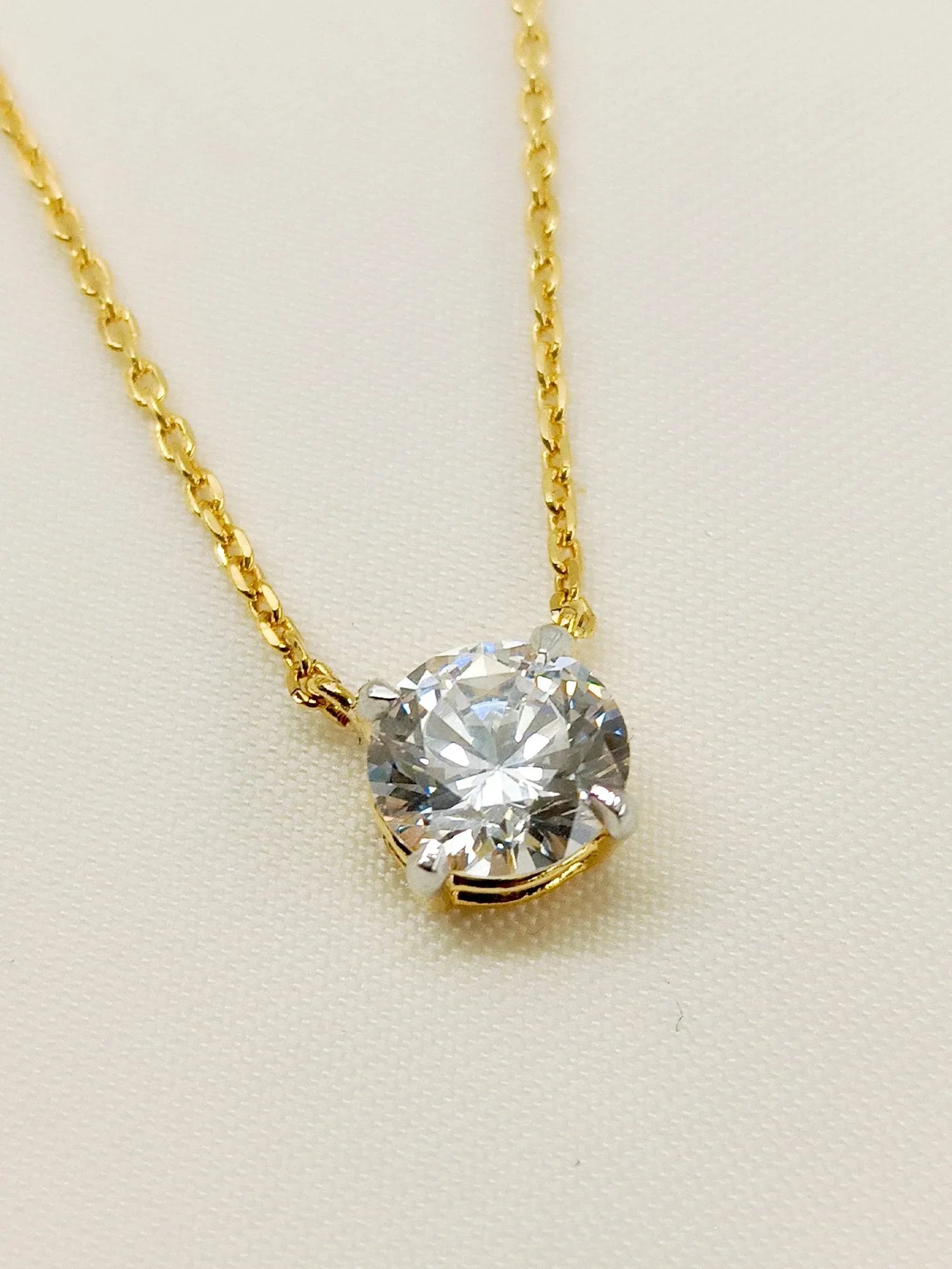Mishti 92.5 Silver Swarovski Stone Pendal