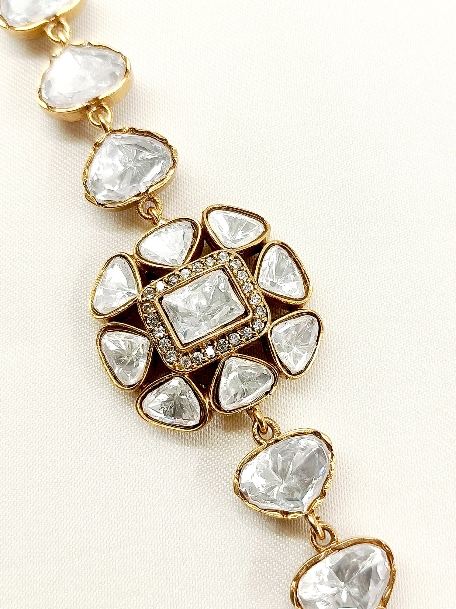 Zohra White Kundan Bracelet