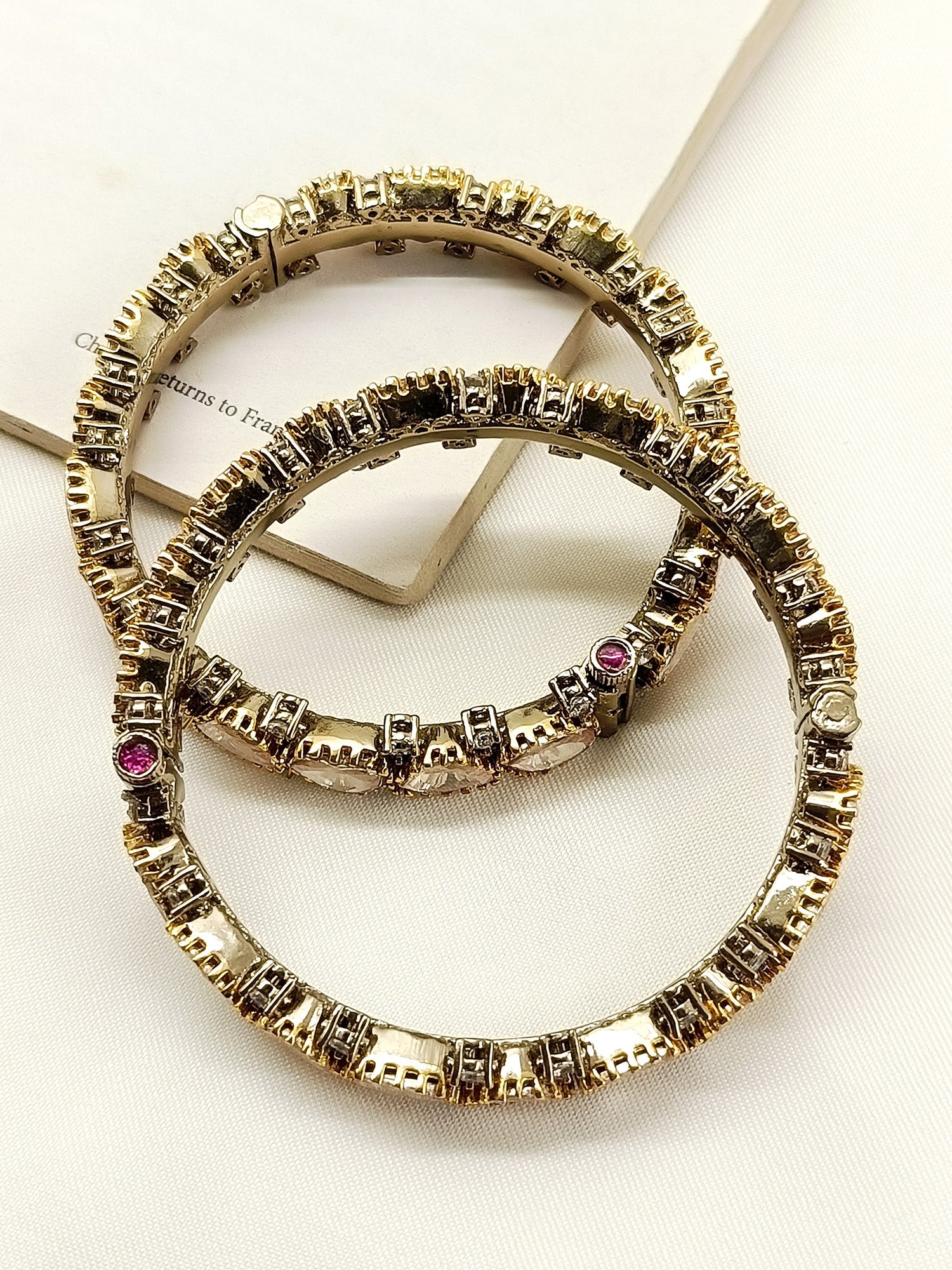 Pratyusha White Kundan Bangles