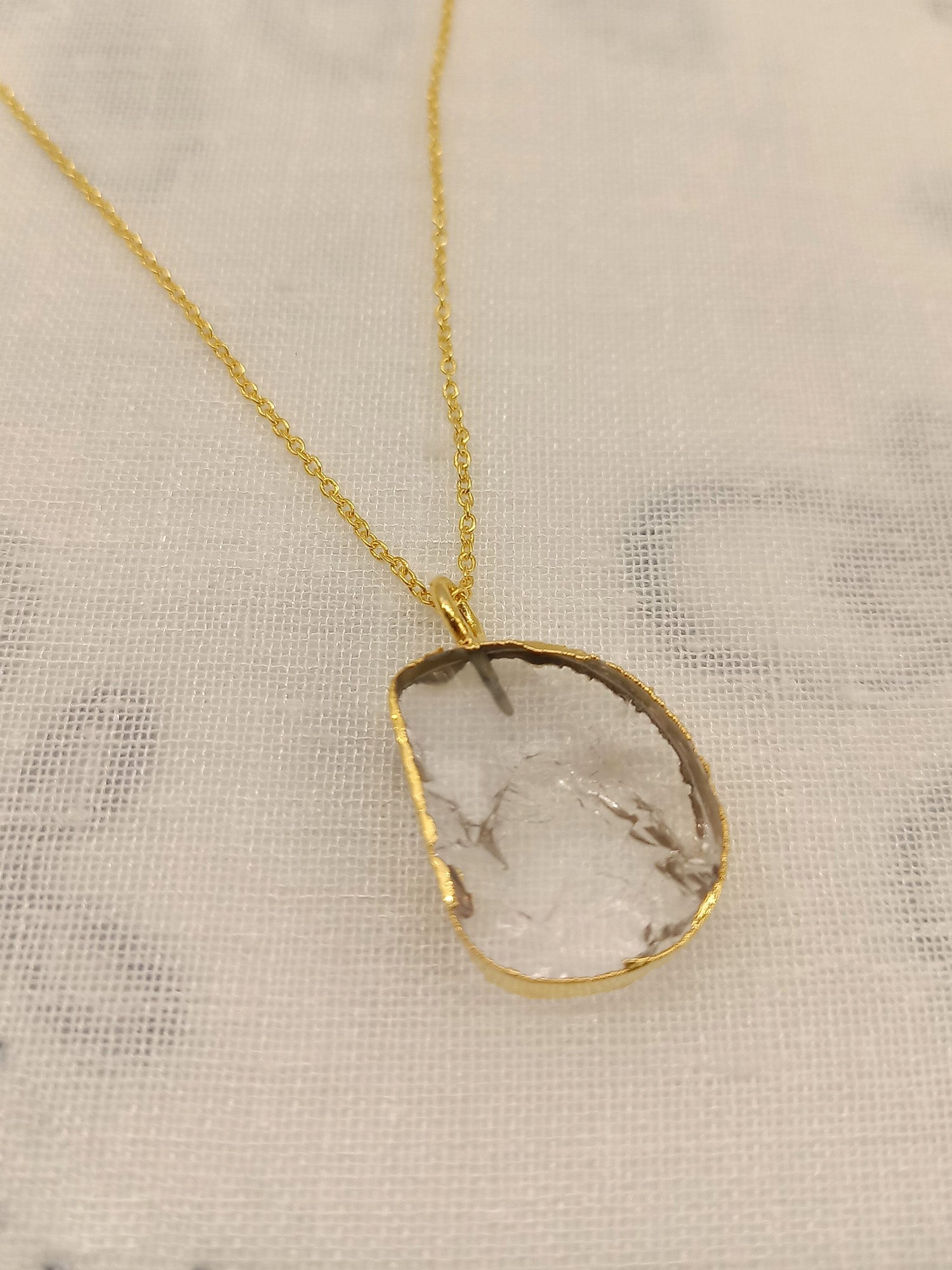 Carrie White Natural Stone Neckpiece - qivii