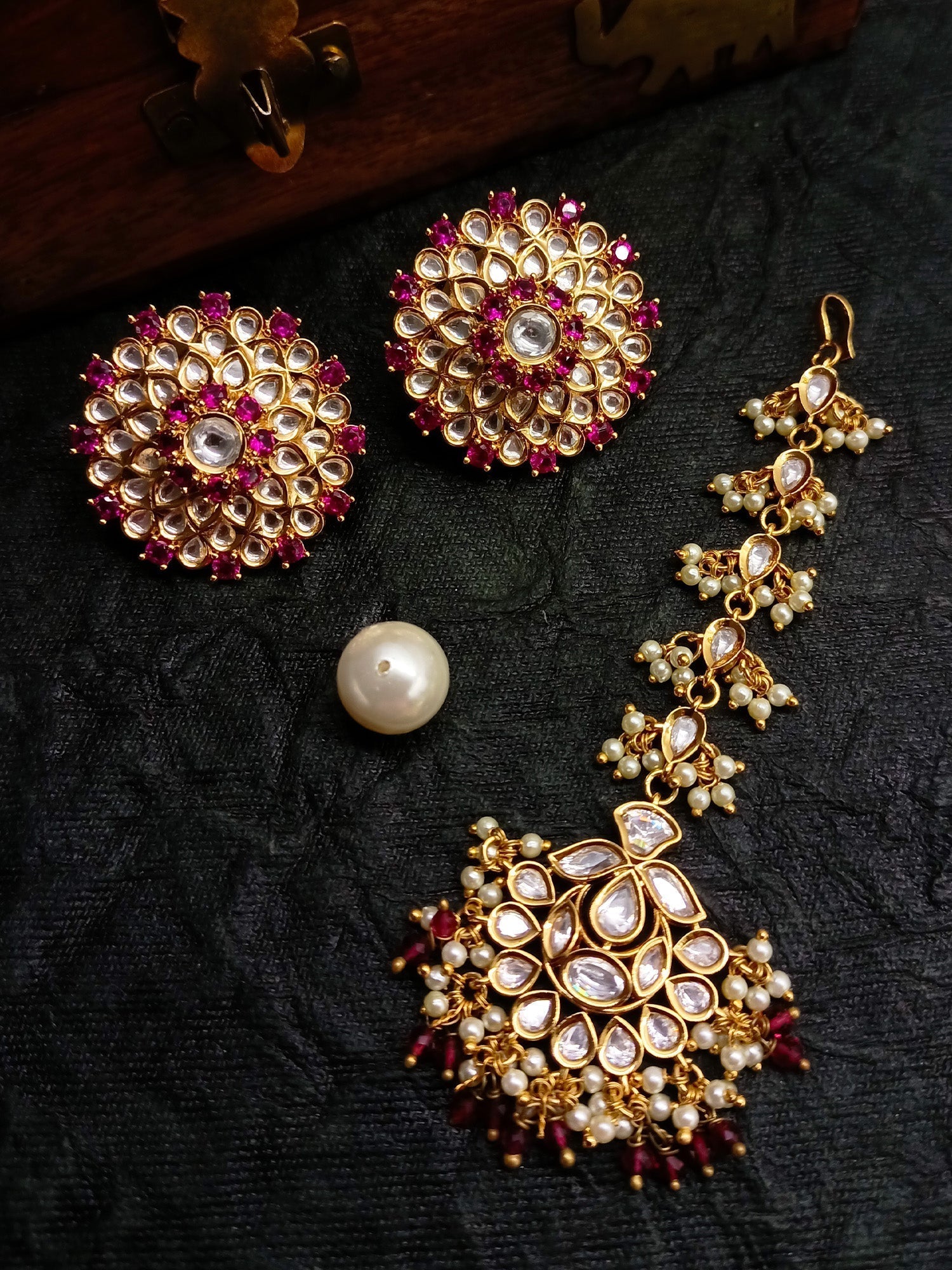 Meher Kundan Stud With Teeka - qivii