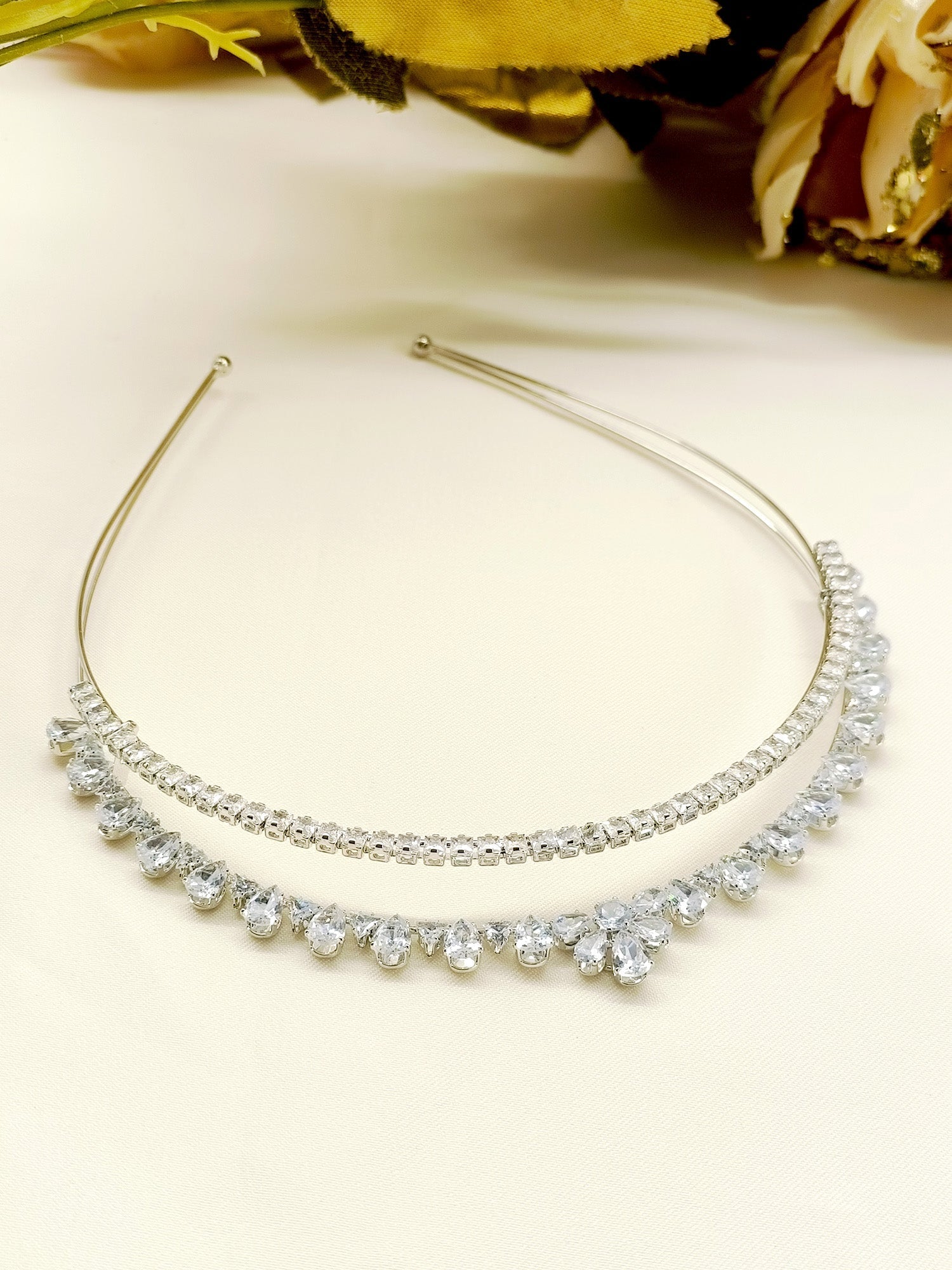 Reigna American Diamond Hair Band - qivii
