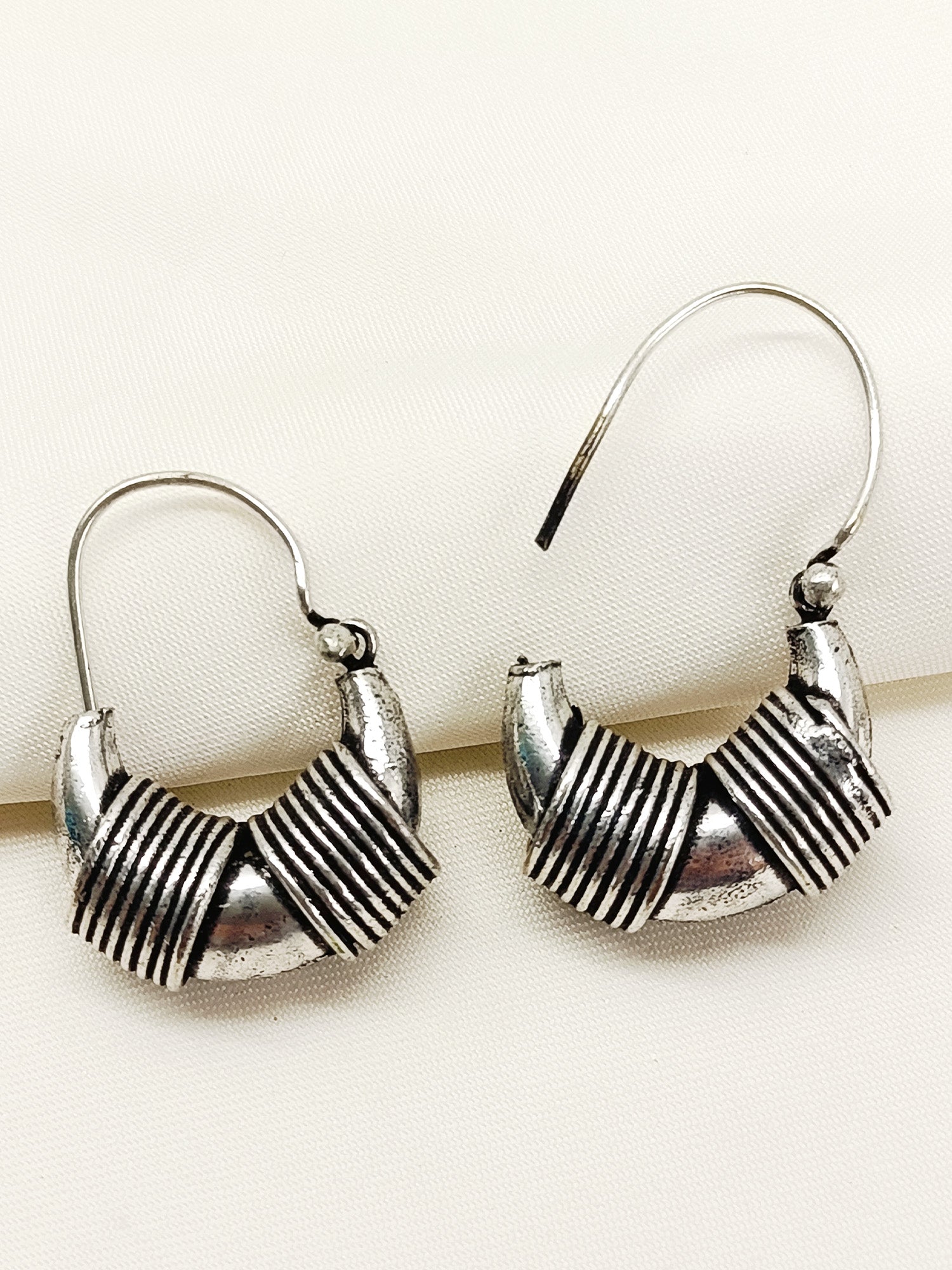 Panchita Plain Oxidized Earring