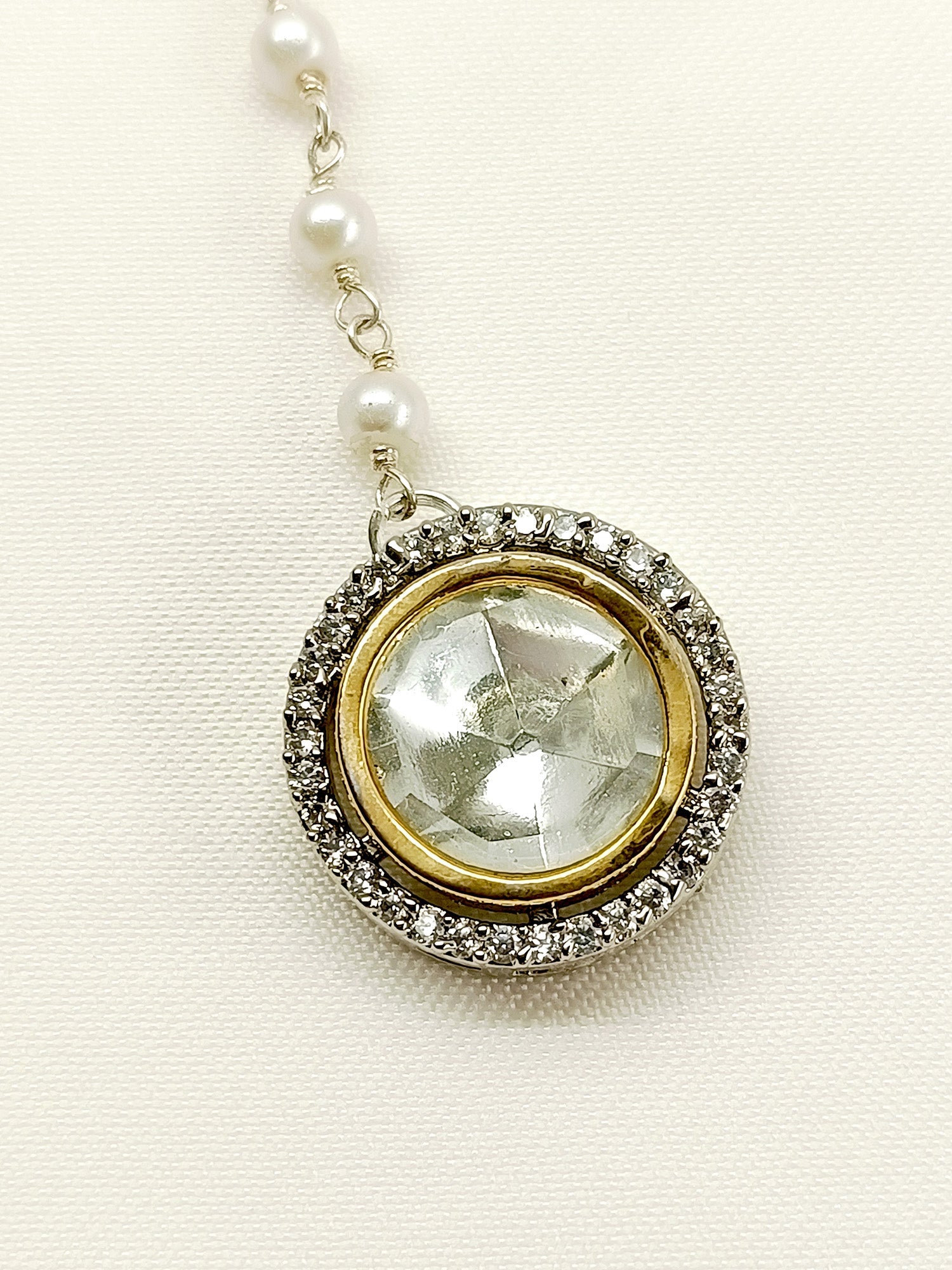 Mishtha White Kundan Maangteeka