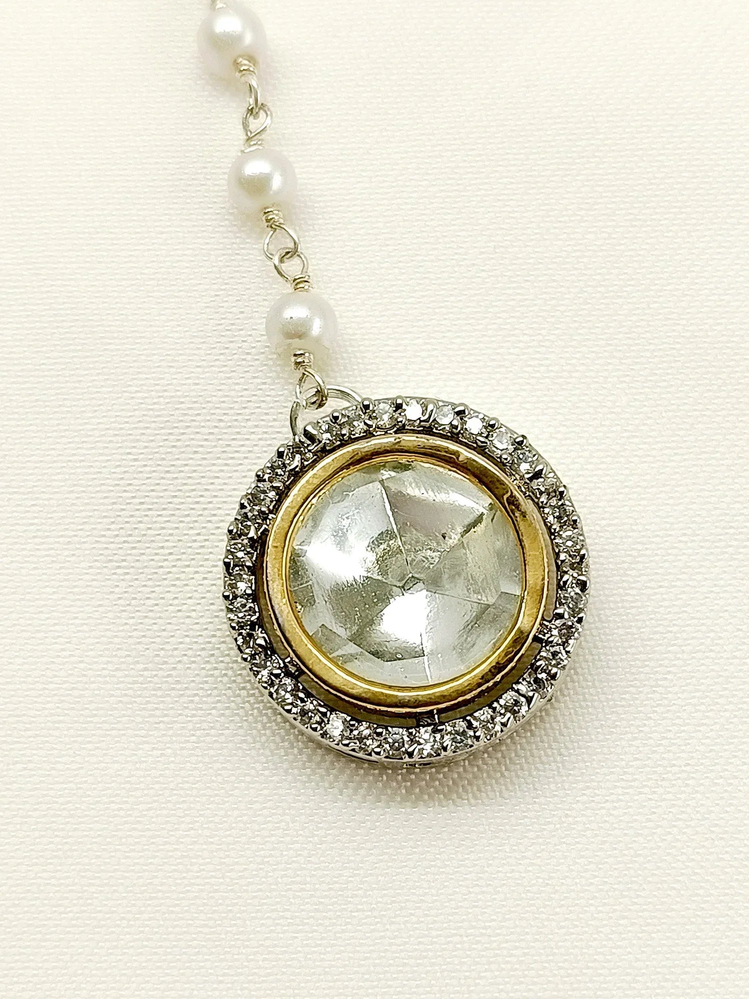 Mishtha White Kundan Maangteeka
