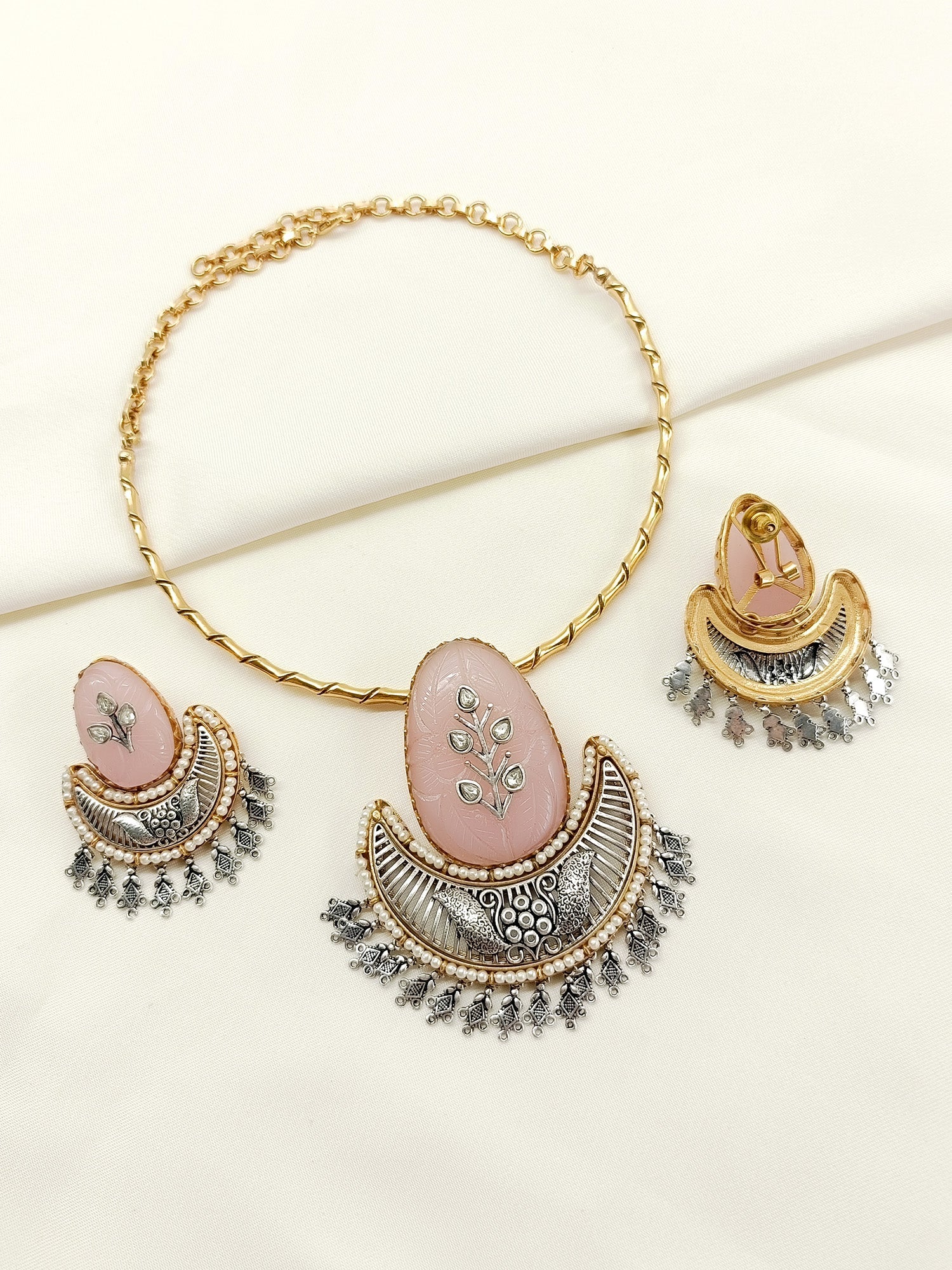 Bhavini Baby Pink Boutique Hasli Styled Necklace Set - qivii