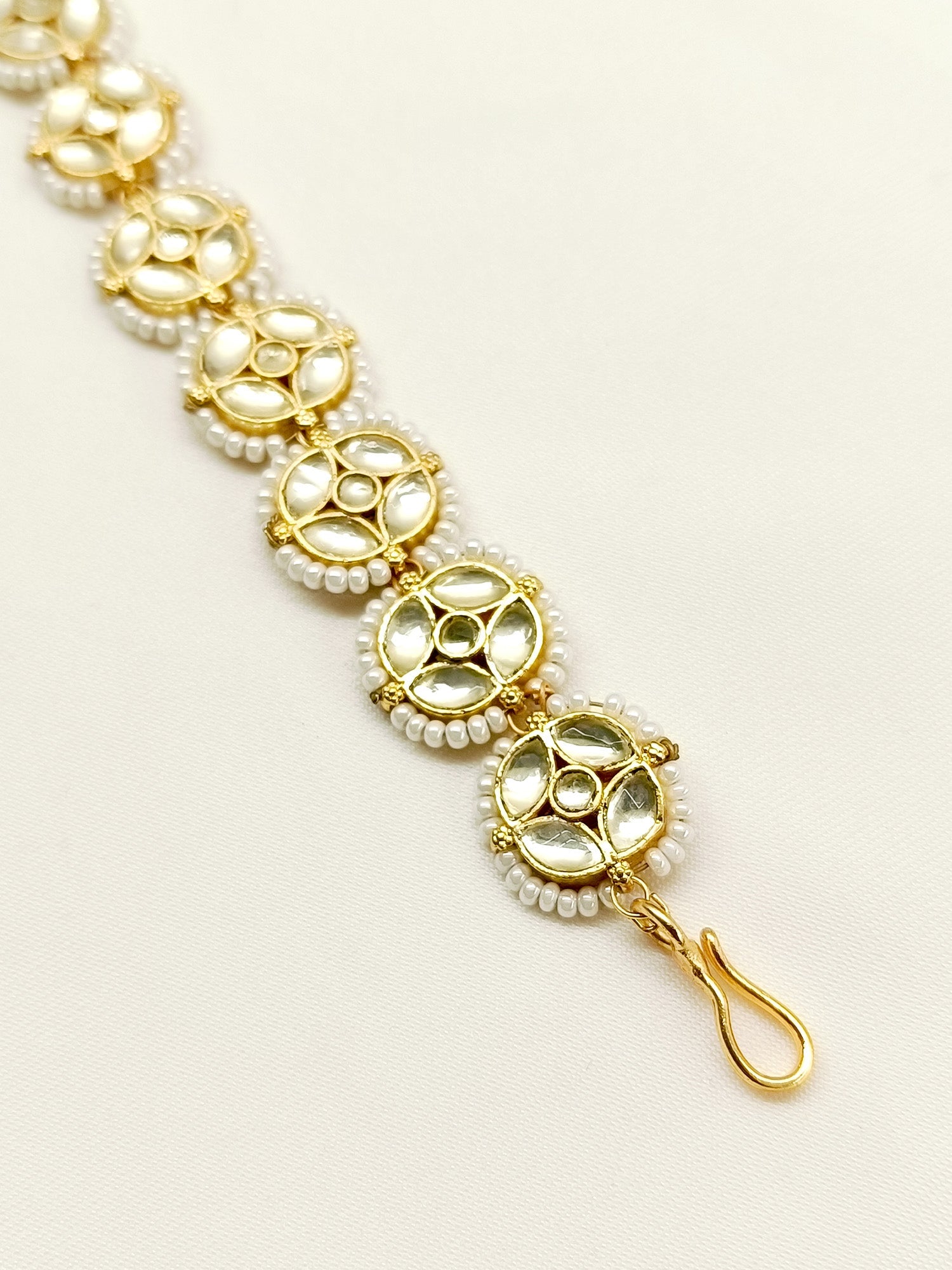 Shannon White Kundan Sheeshpatti