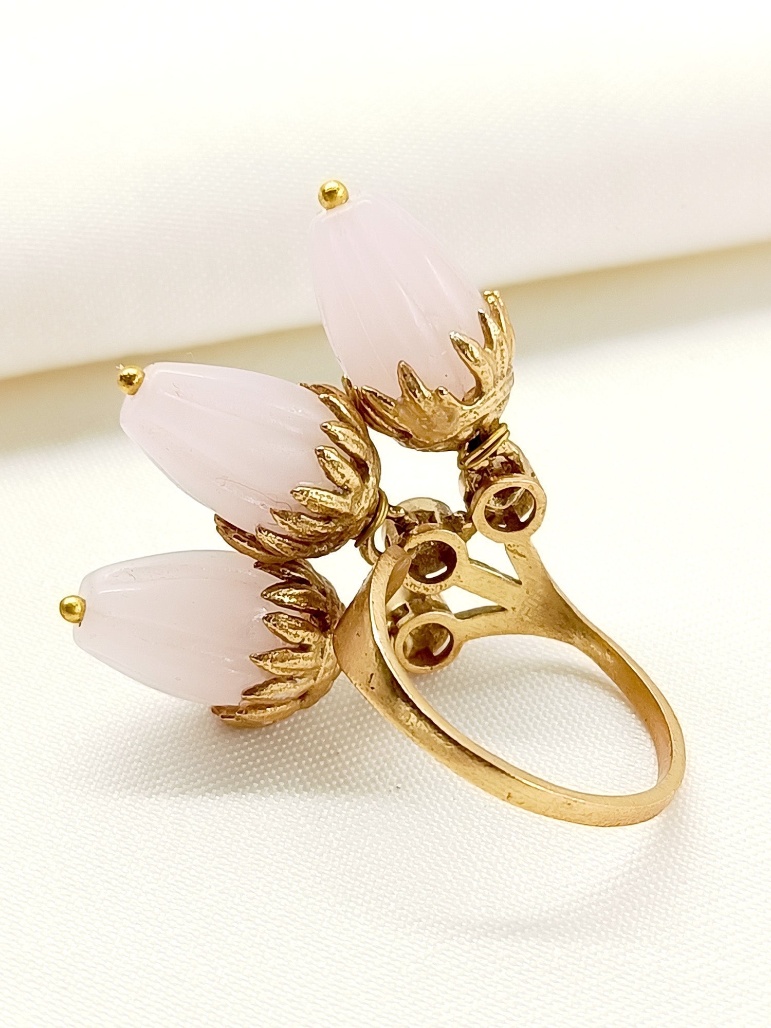 Aadithi Pink Boutique Finger Ring - qivii