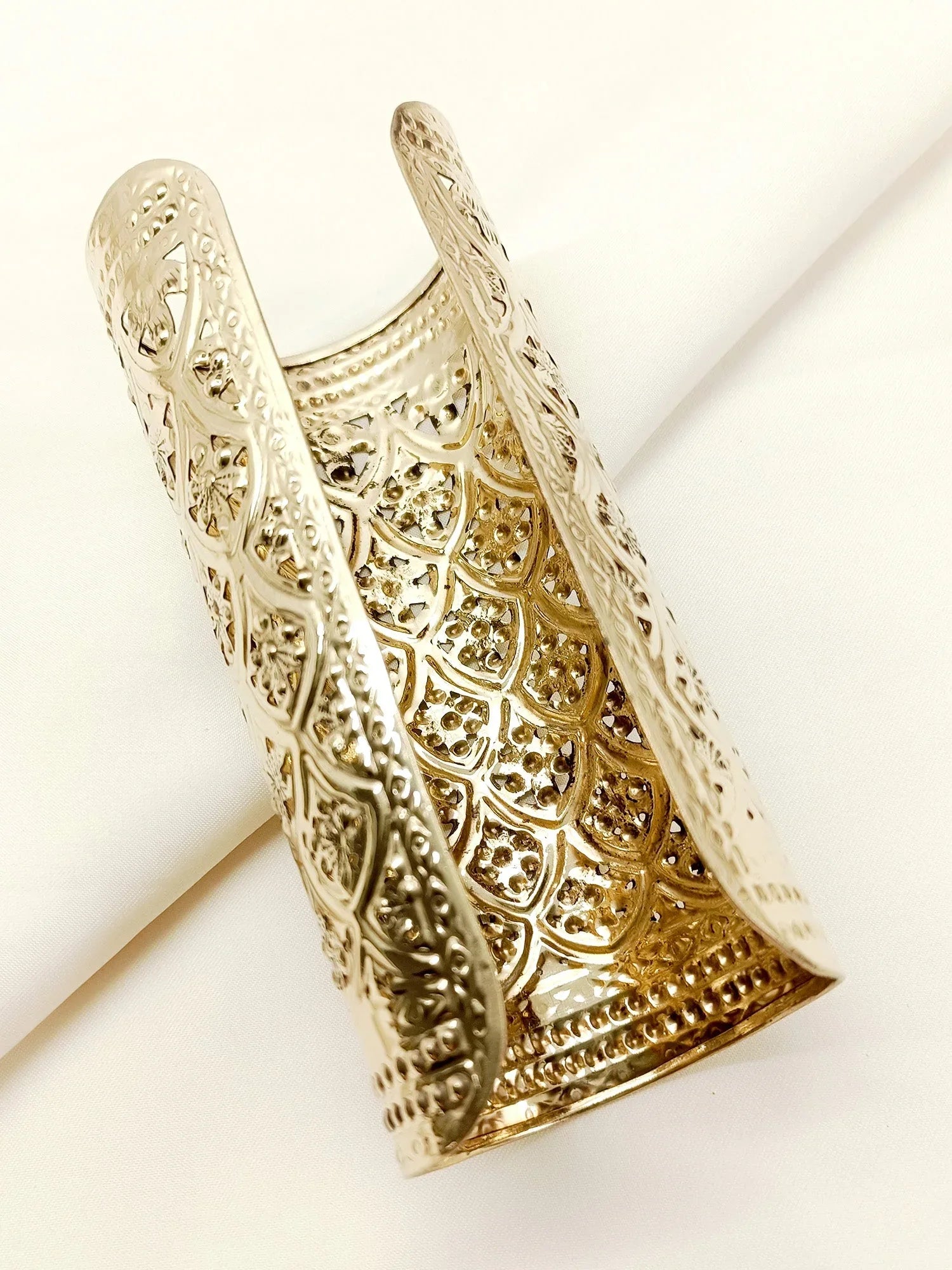 Zaria Plain Oxidized Bracelet