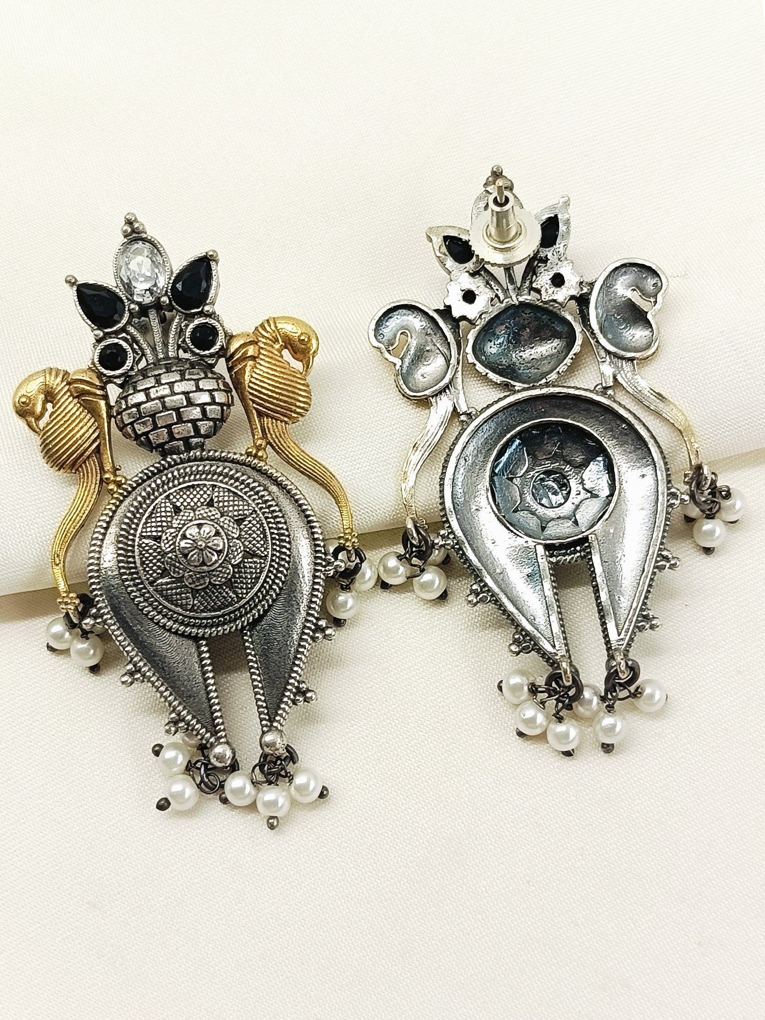 Umika Black Oxidized Earring