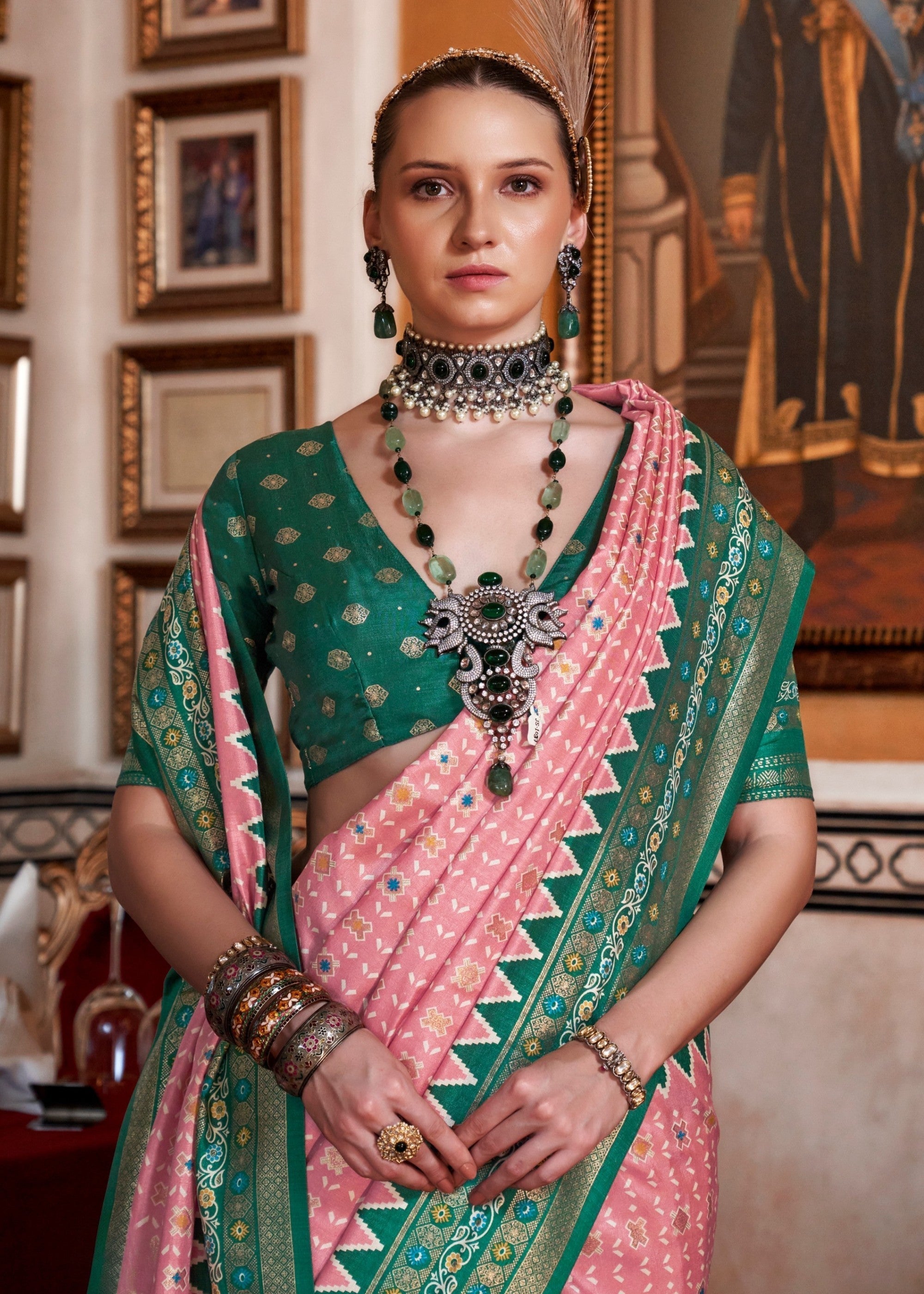 Salmon Pink Silk Saree With Traditional Classic Design - qivii