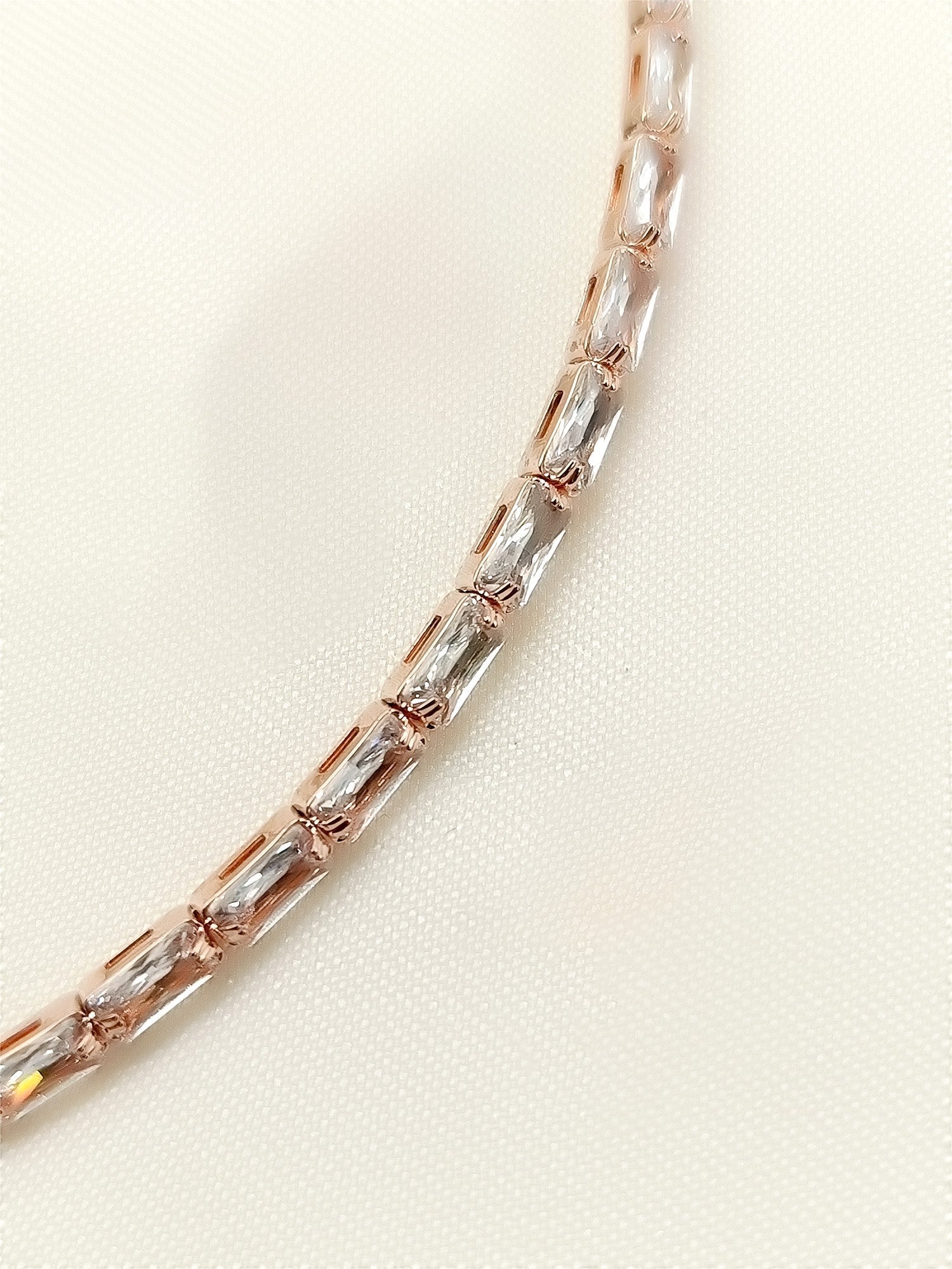 Laviza White Western Neckpiece - qivii