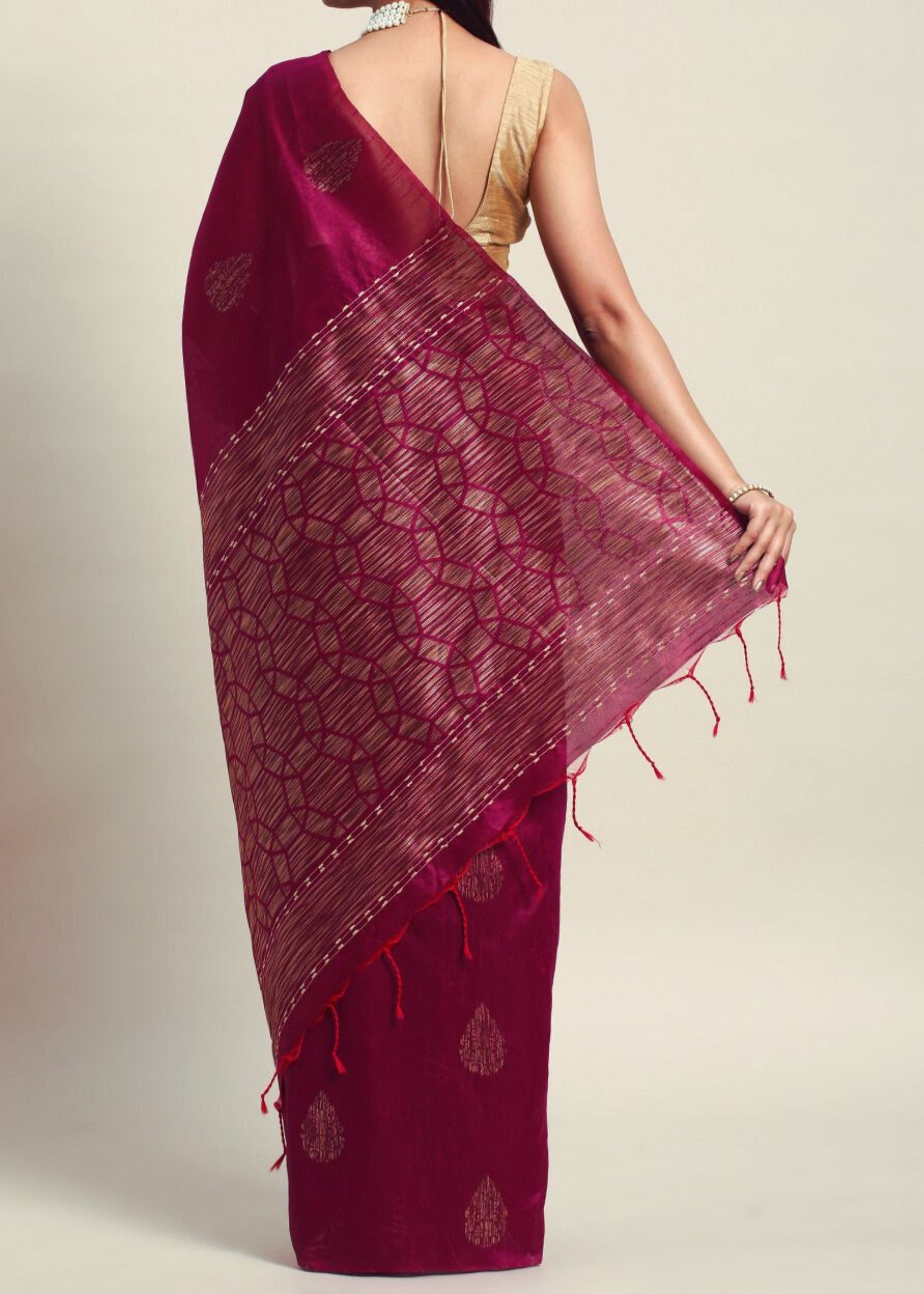 Wine Woven Handloom Raw Silk Saree - qivii