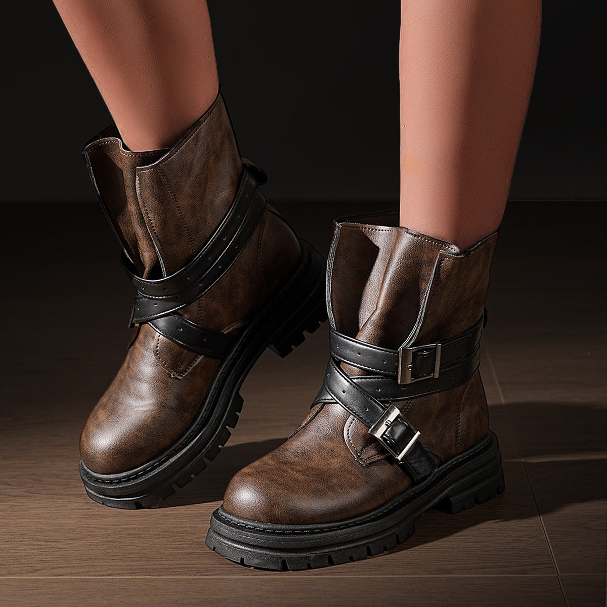 Women's Faye Adjustable Buckle Moto Boots - Round-Toe Chunky Lug Sole Boots (US 5-10.5)