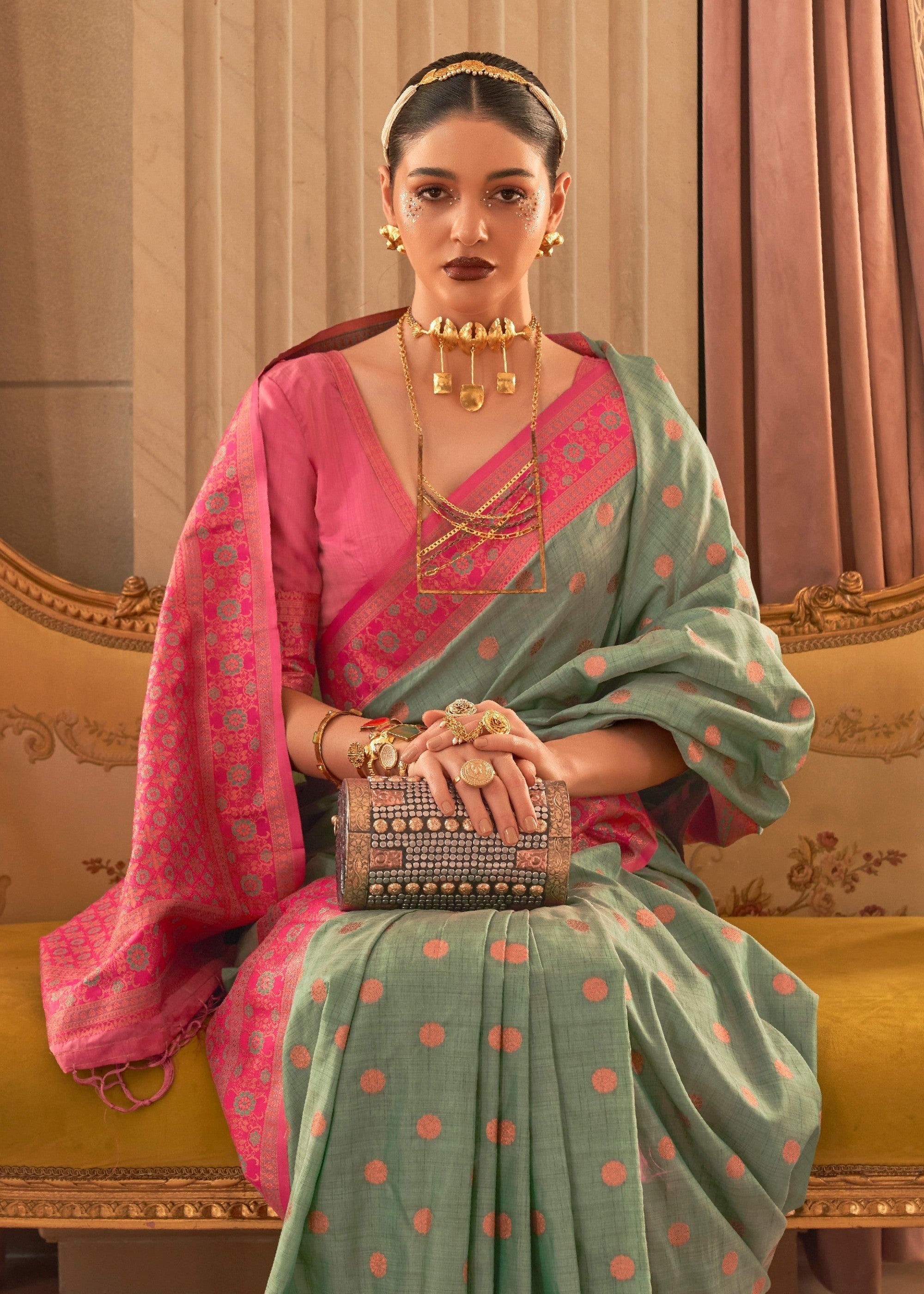 Fern Green Bamboo Copper Zari Handloom Weaving Saree - qivii