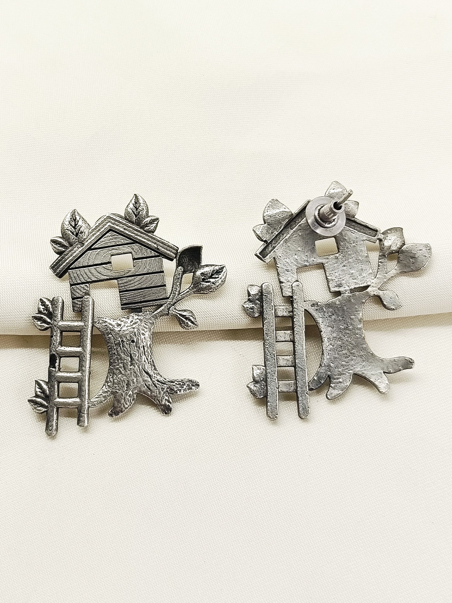 Dyuti Plain Oxidized Earring