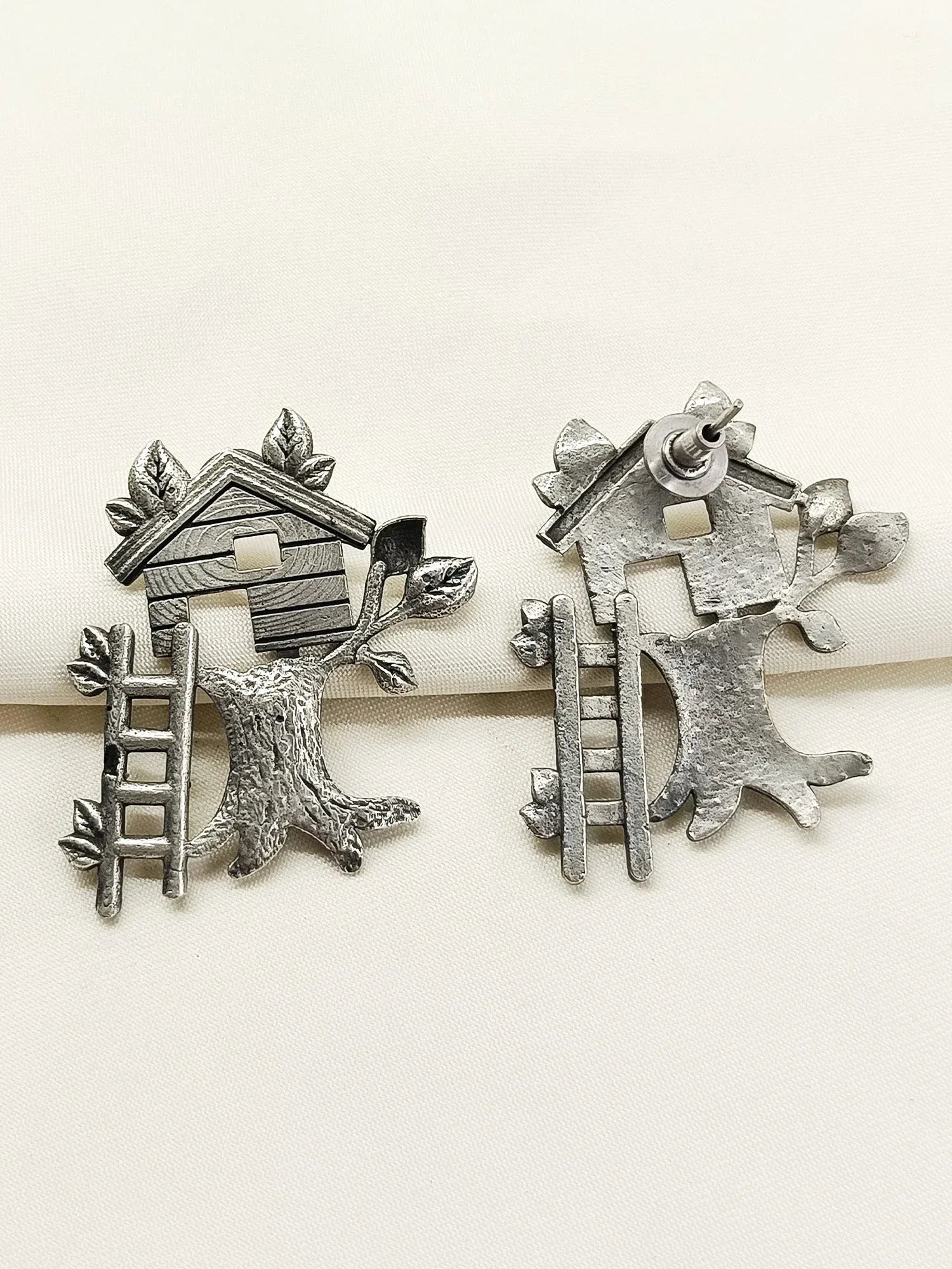 Dyuti Plain Oxidized Earring