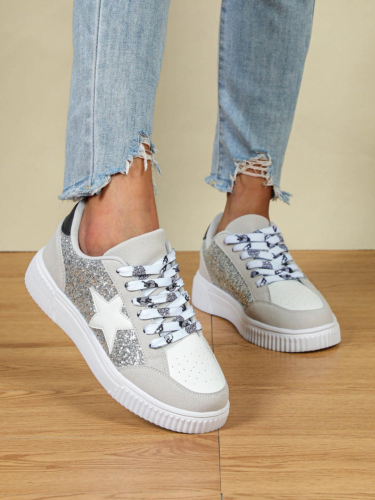 Women's Plus Size Trendy Sequins Skate Shoes - Soft Cushioned Lace-Up Casual Sneakers for Unisex Couples, Outdoor & School Streetwear
