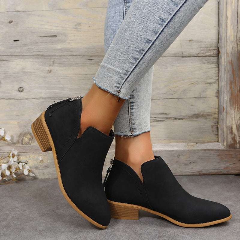 Plus Size Women's British-Inspired Solid-Color Pointed Toe Casual Fashion Boots with Rear Zipper & Low Chunky Hee