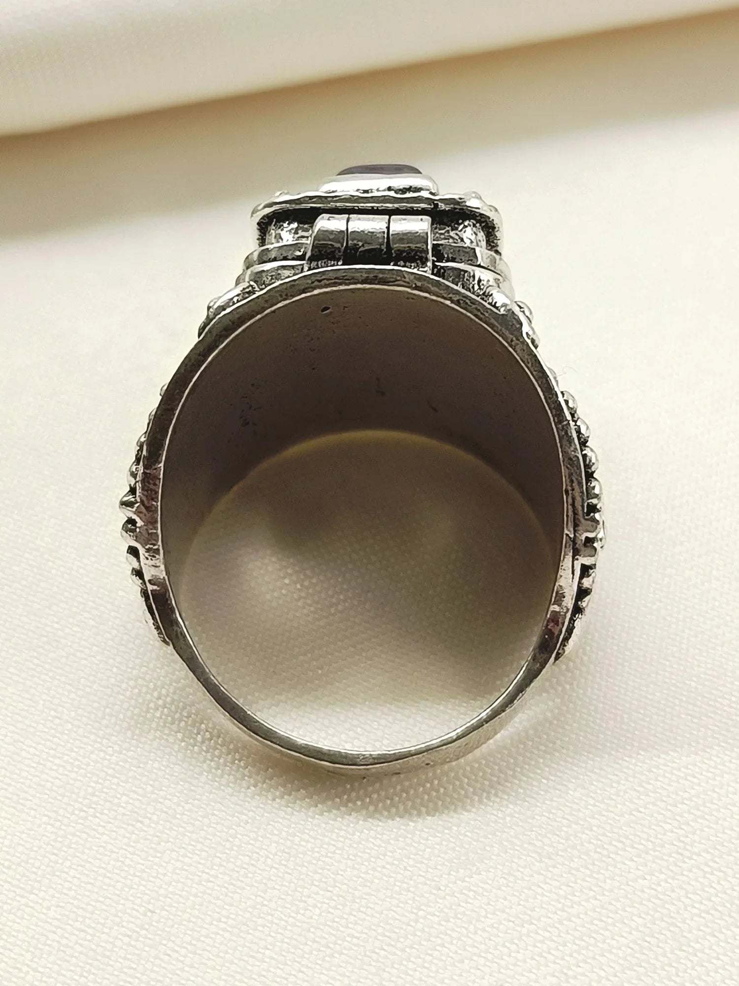 Nandita Purple Western Finger Ring