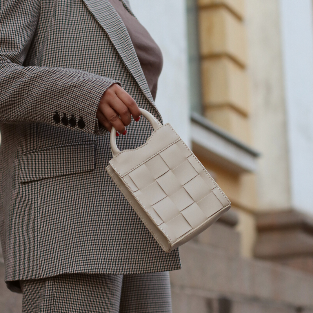 Chalise | Phone Bag - By Qivii