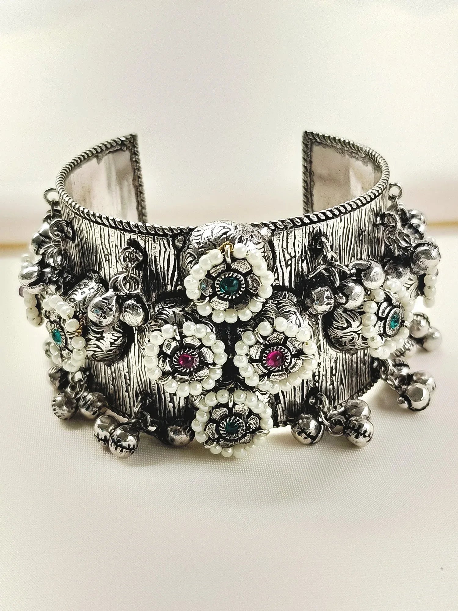 Vrndavanesvari R&G Oxidized Bracelet