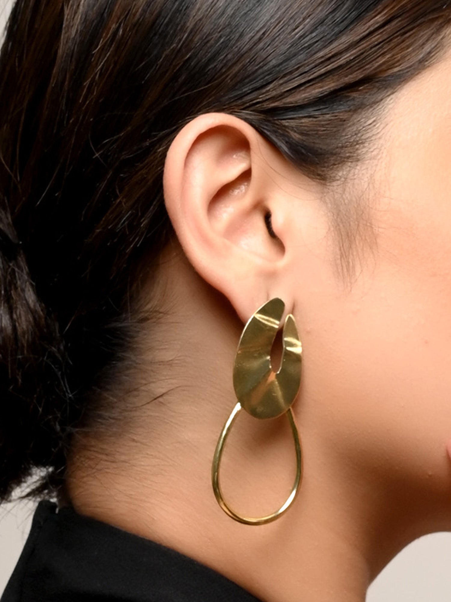 Eshani Golden Western Earrings - qivii