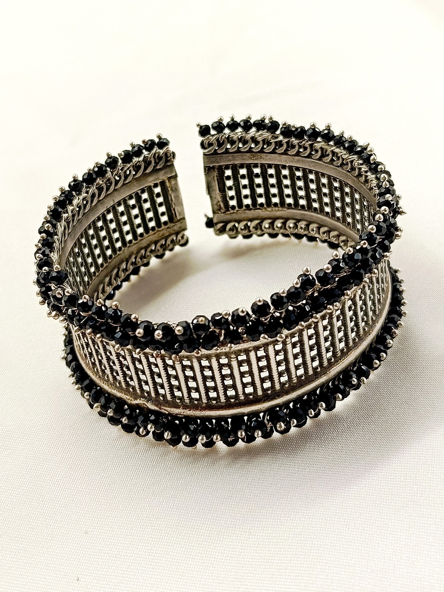 Saagnika Black Oxidized Kada - qivii