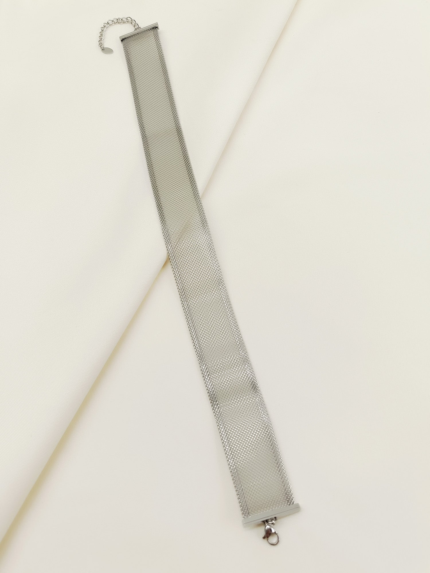 Smitakshi Silver Western Neckpiece