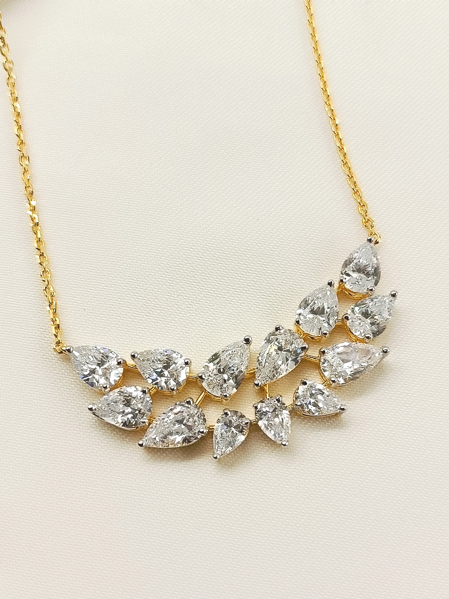 Faina 92.5 Silver Swarovski Stone Pendal