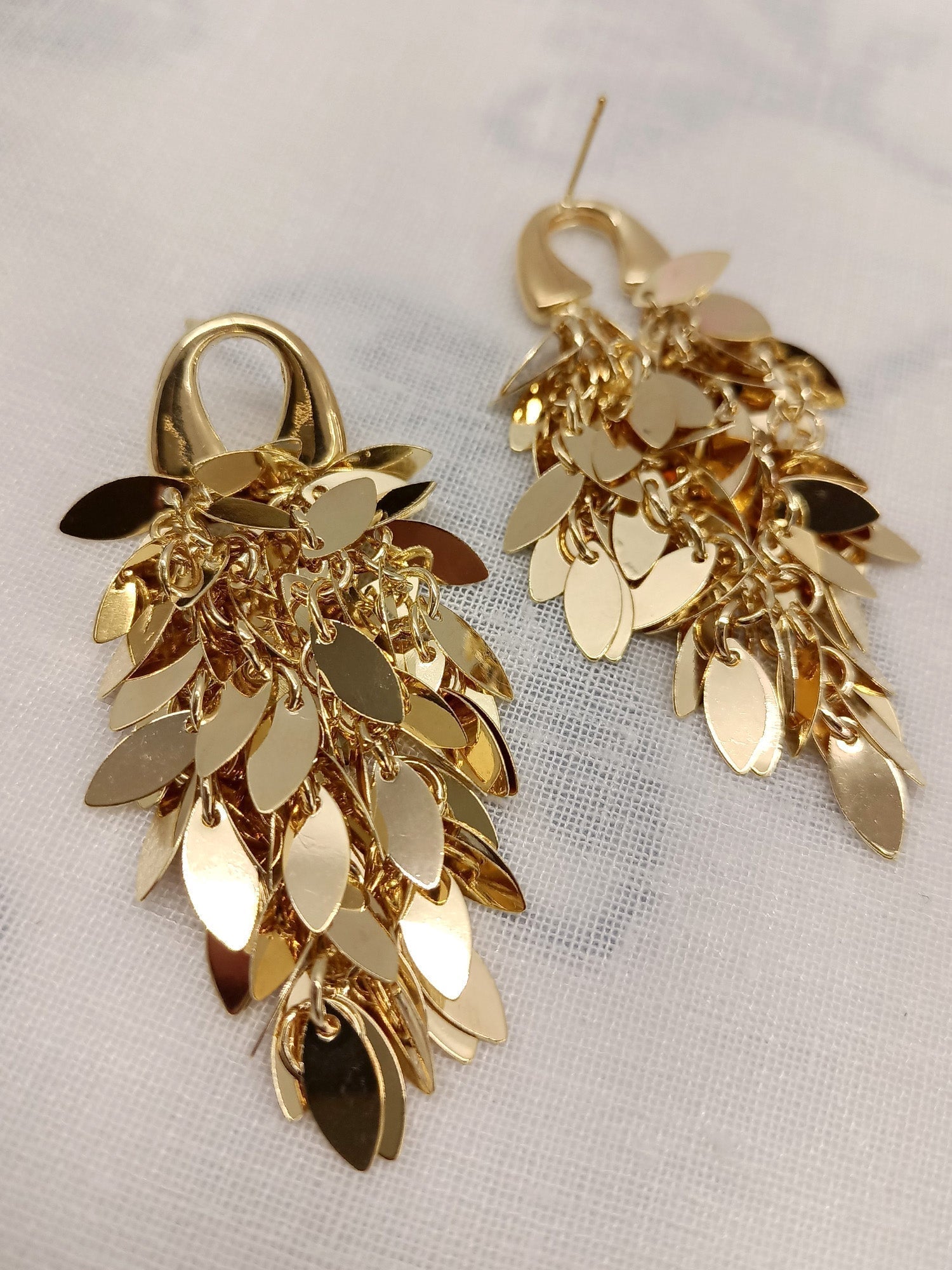 Jaanki Golden Western Earrings - qivii