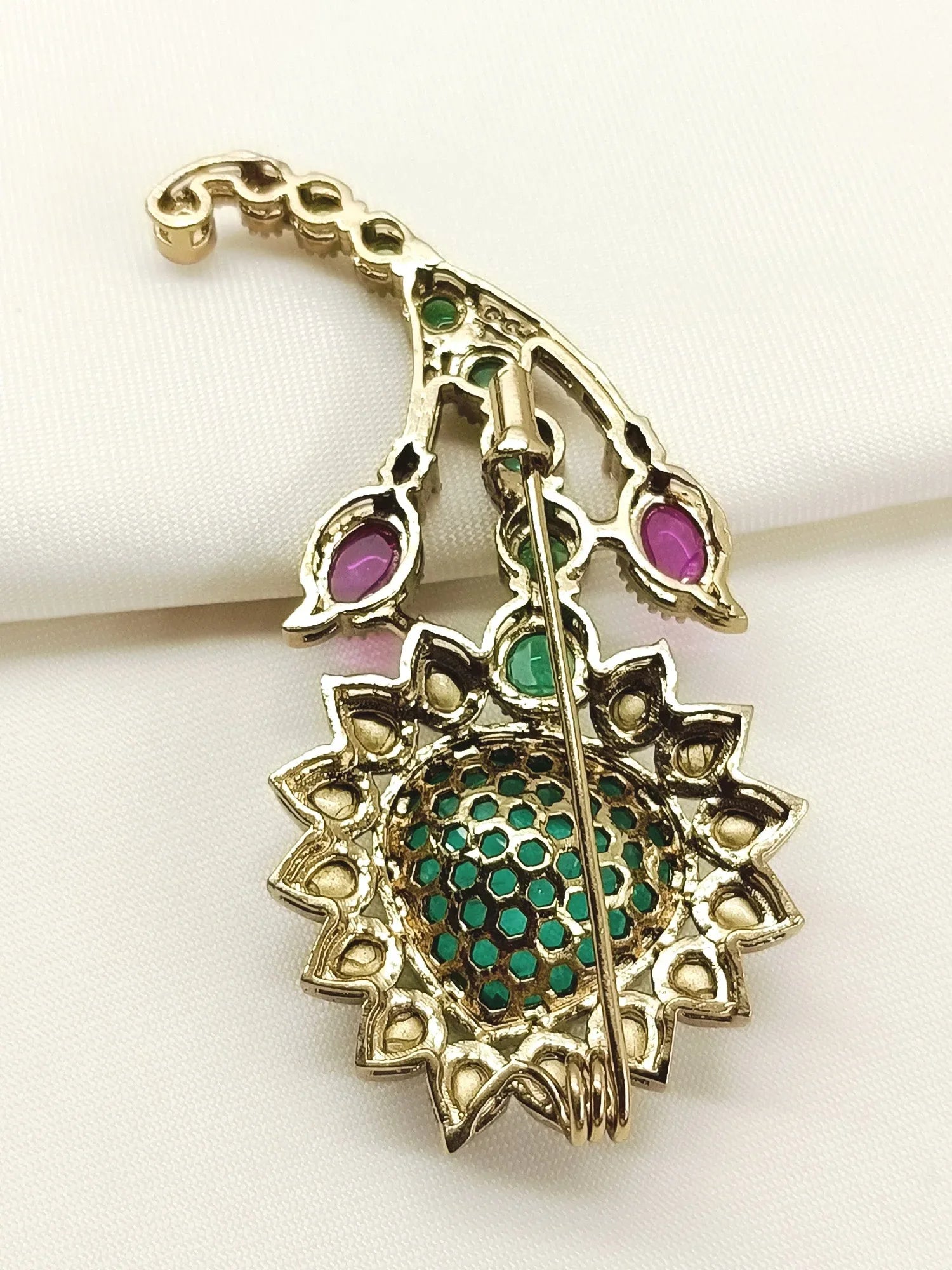 Umang Green Men's Brooch