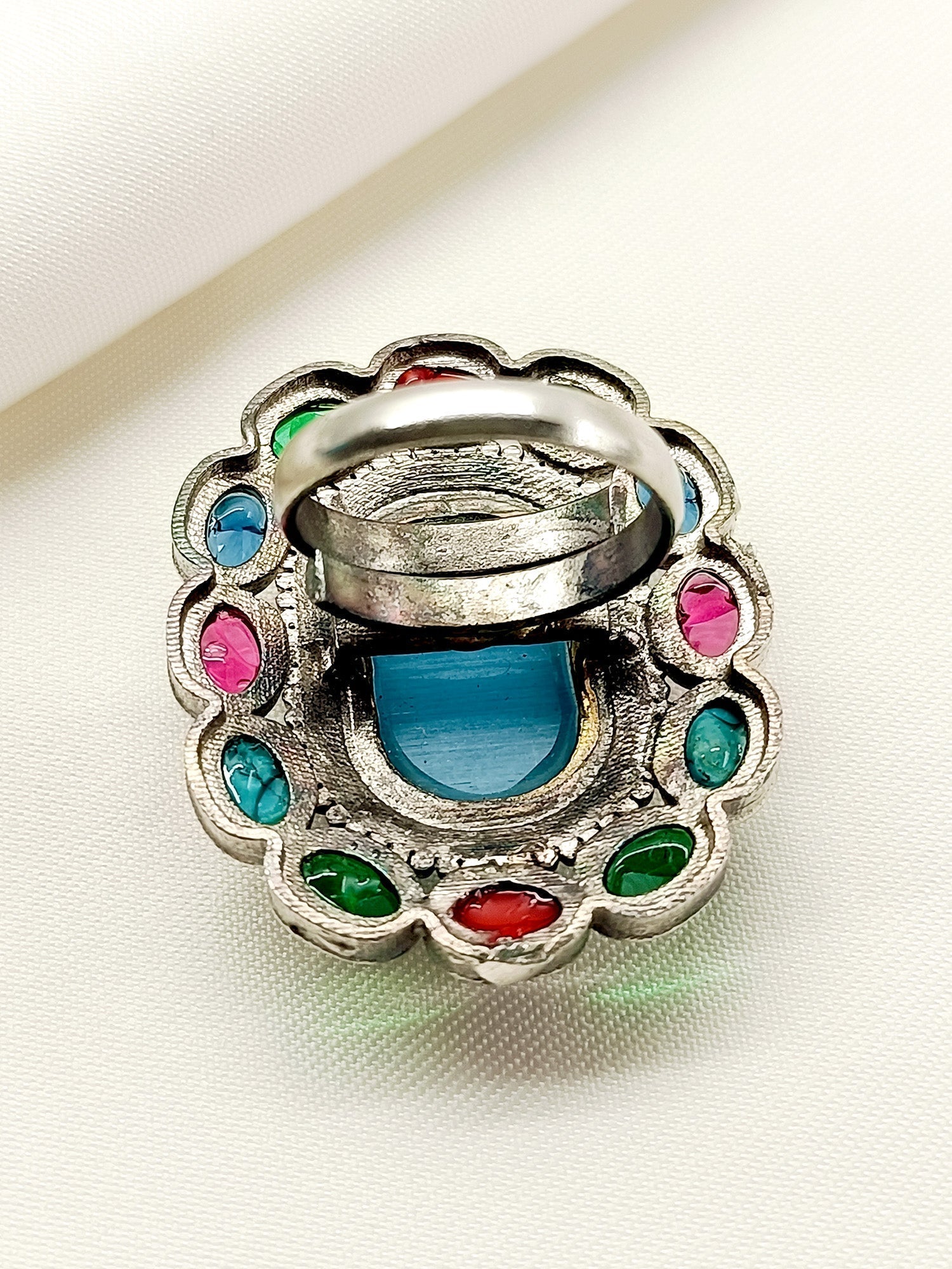 Divyanshi Multi Colour Oxidized Finger Ring - qivii
