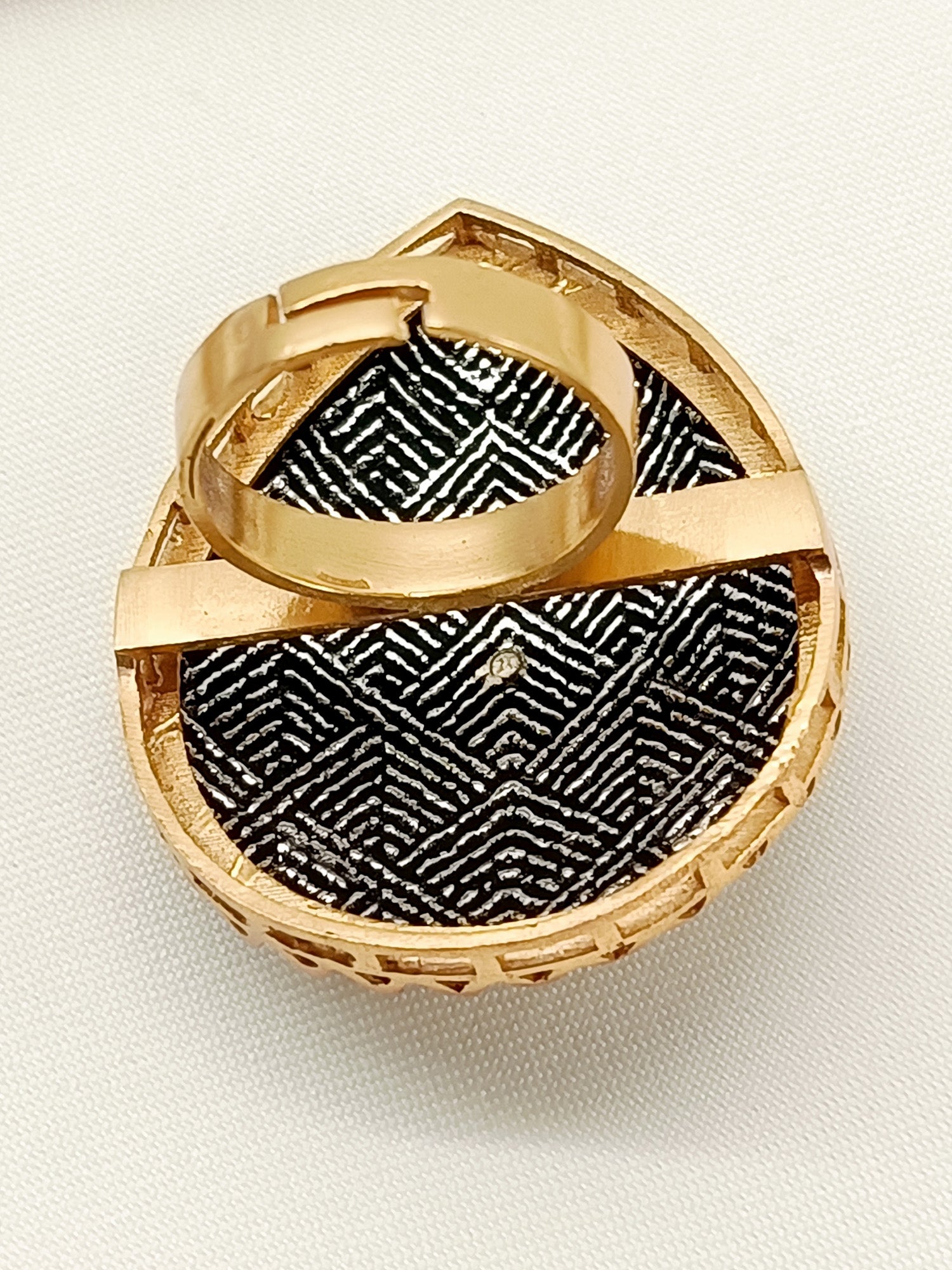Signata Black Boutique Finger Ring